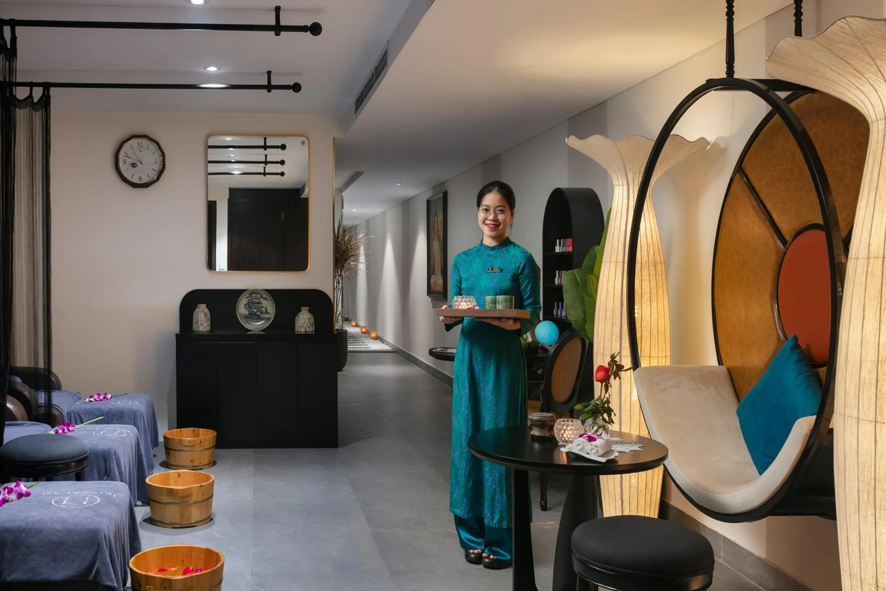 Spa and wellness centre/facilities in Le Premier Hotel & Rooftop Bar