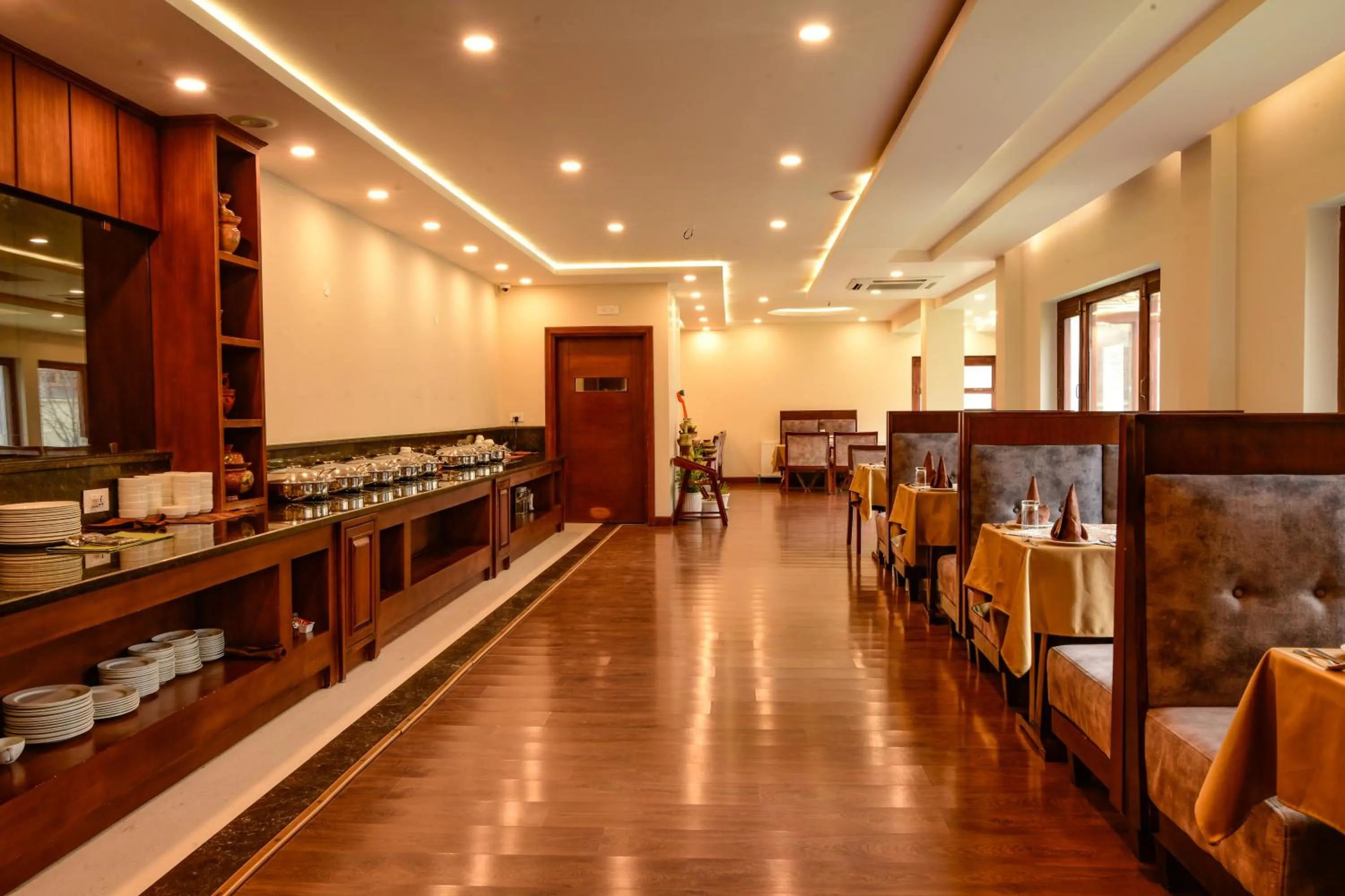 Restaurant/places to eat in Tsokar Retreat