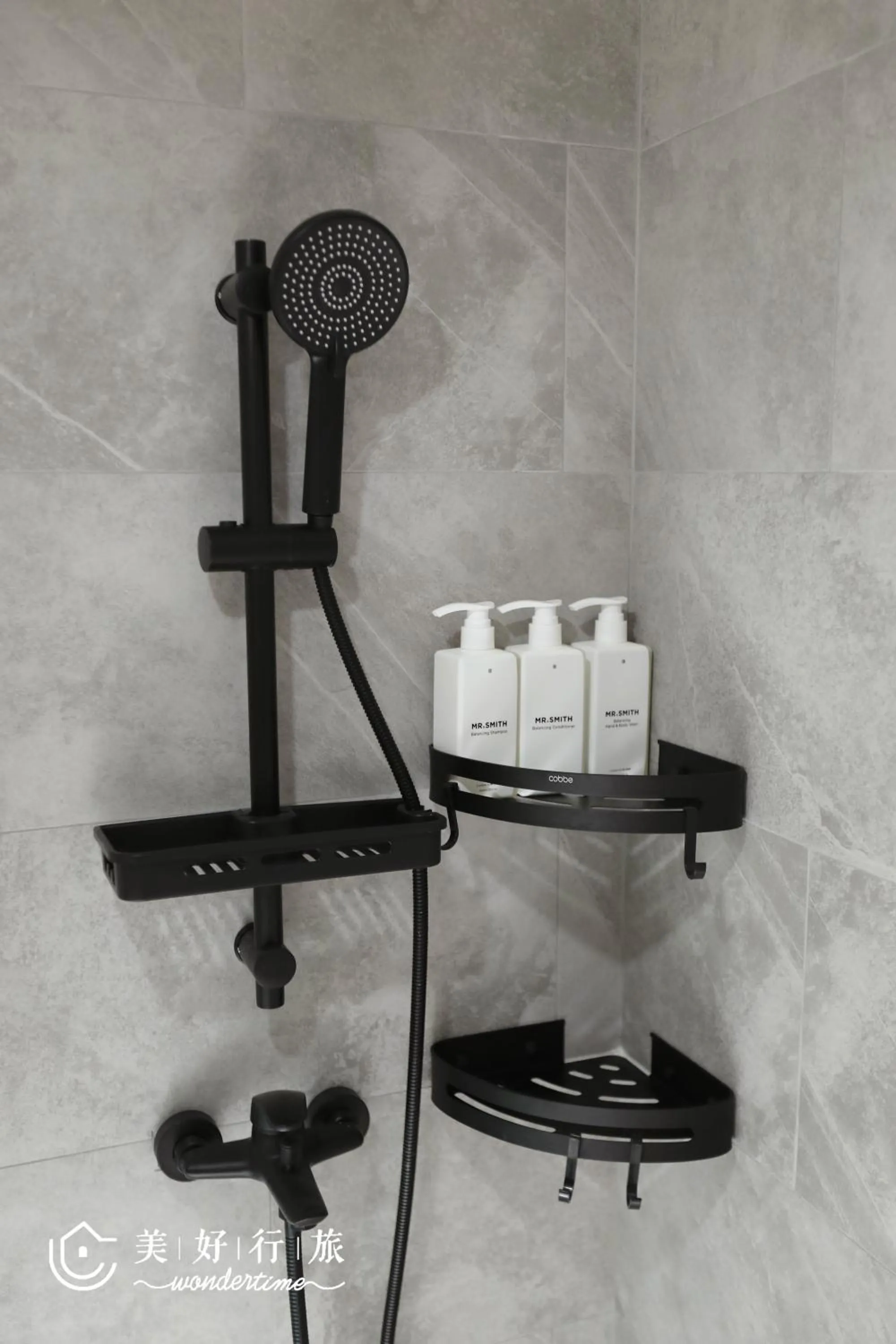 Shower in Wondertime Taipei Station - Hankou Ladies Hostel