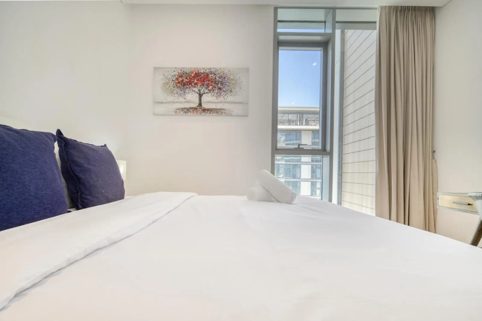 Bed in Shadow Of The Sun by Lagom