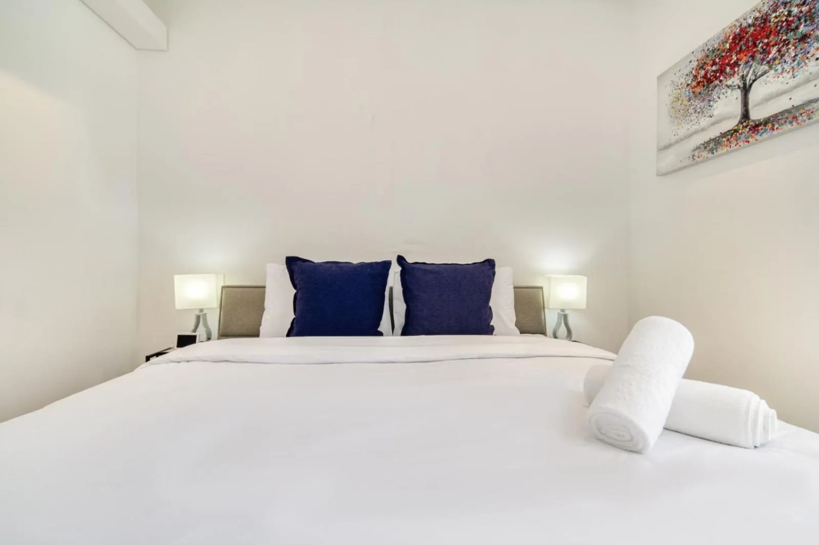 Bed in Shadow Of The Sun by Lagom