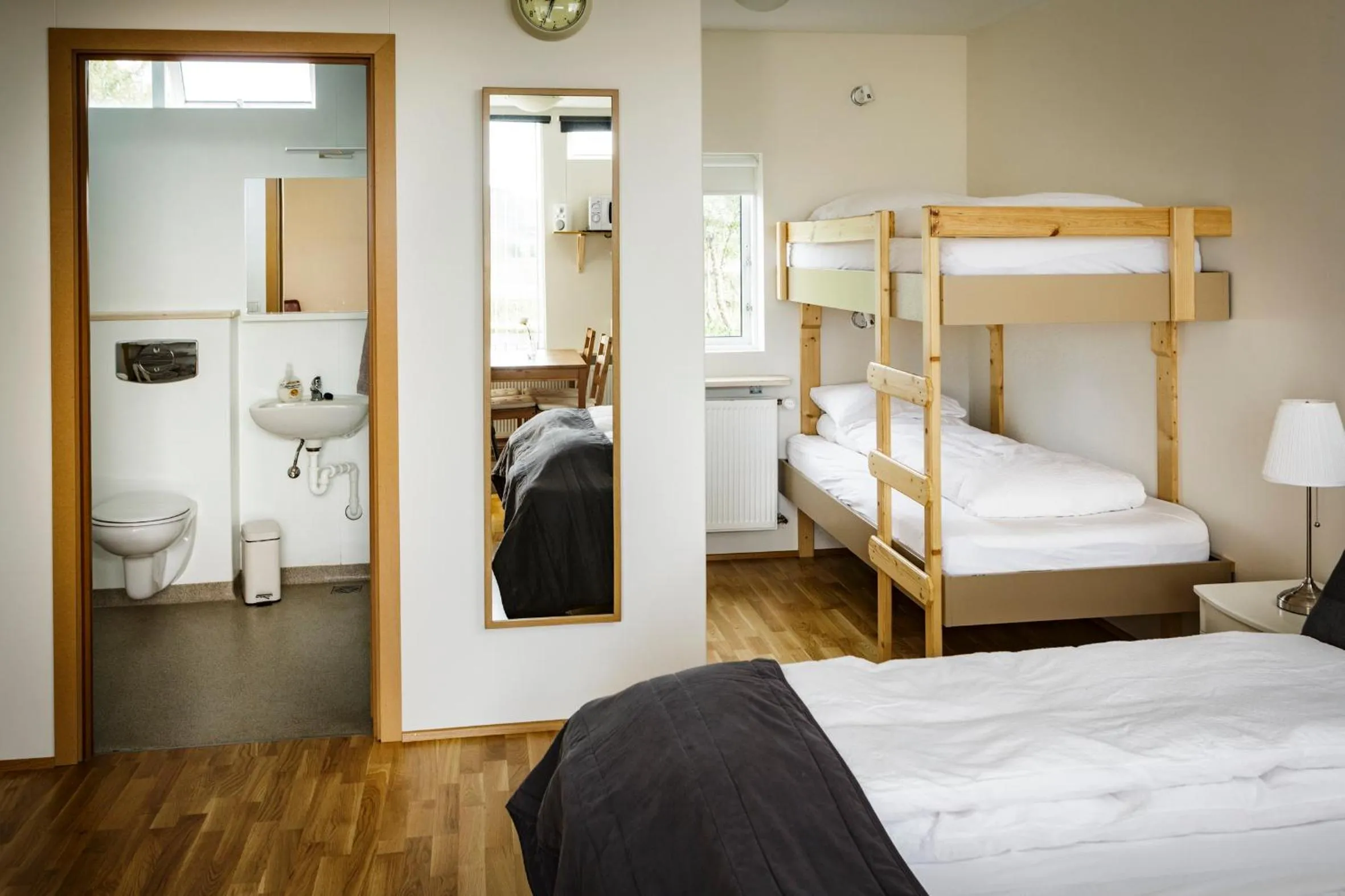 Bathroom, Bed in South Central Apartments