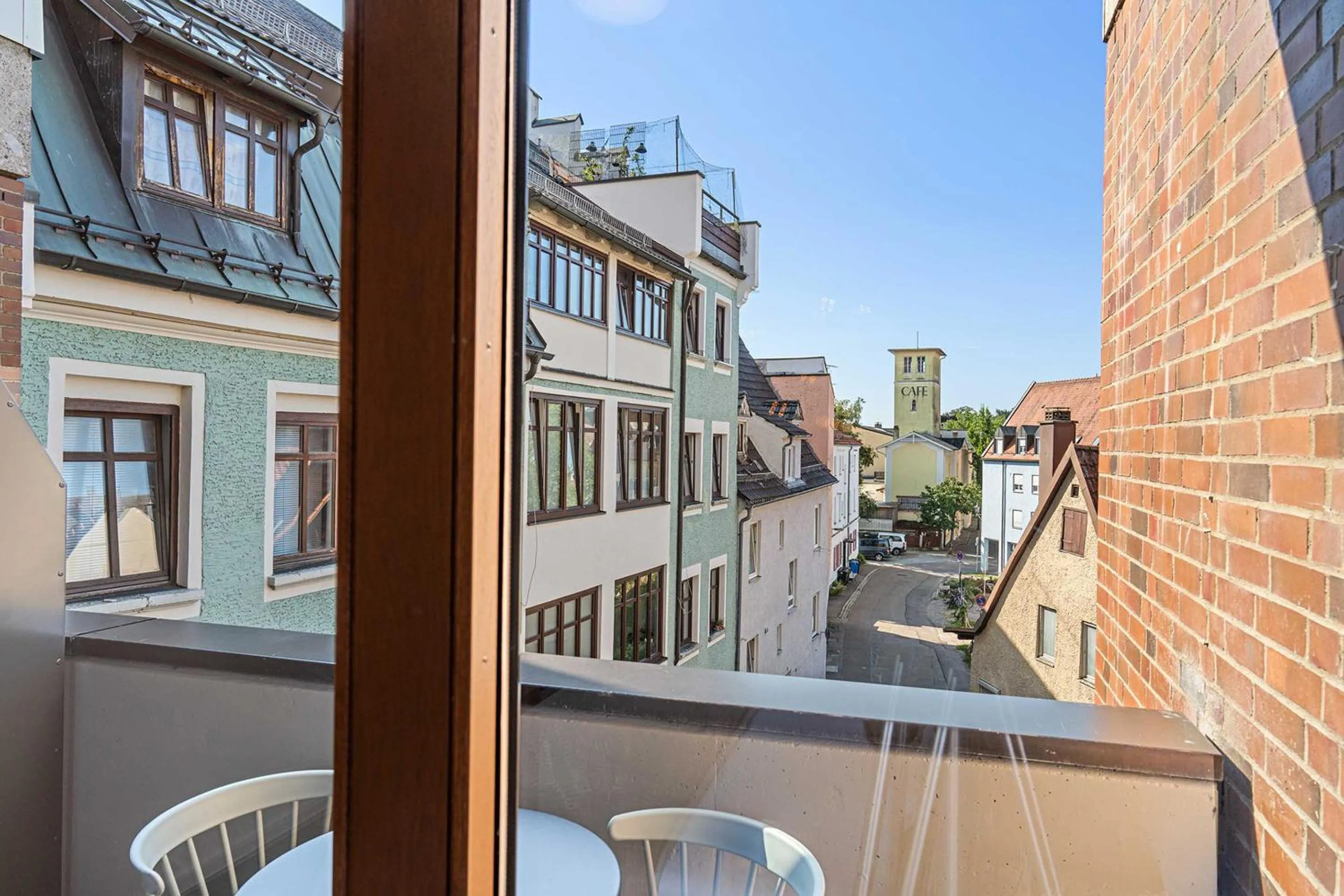 Neighbourhood in Limehome Memmingen Maximilianstraße