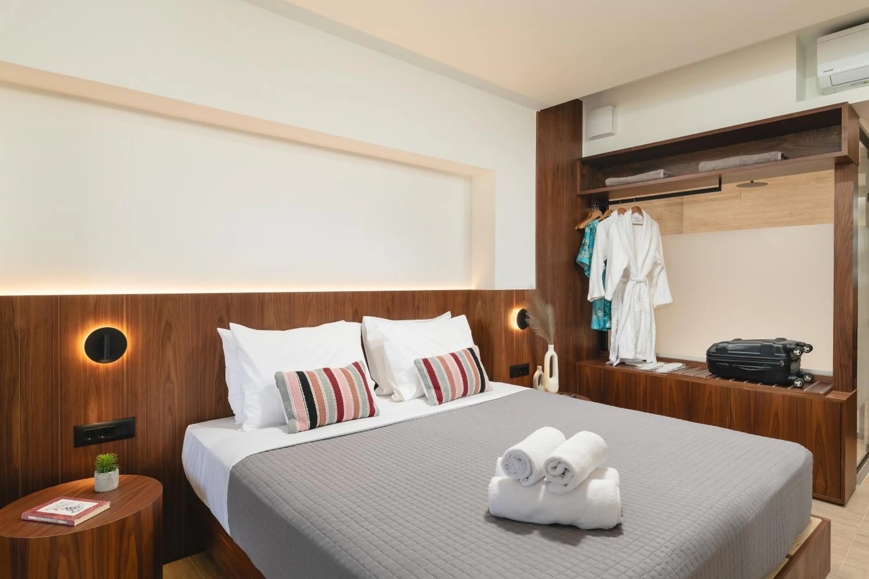Bed in Elia Sea Suites