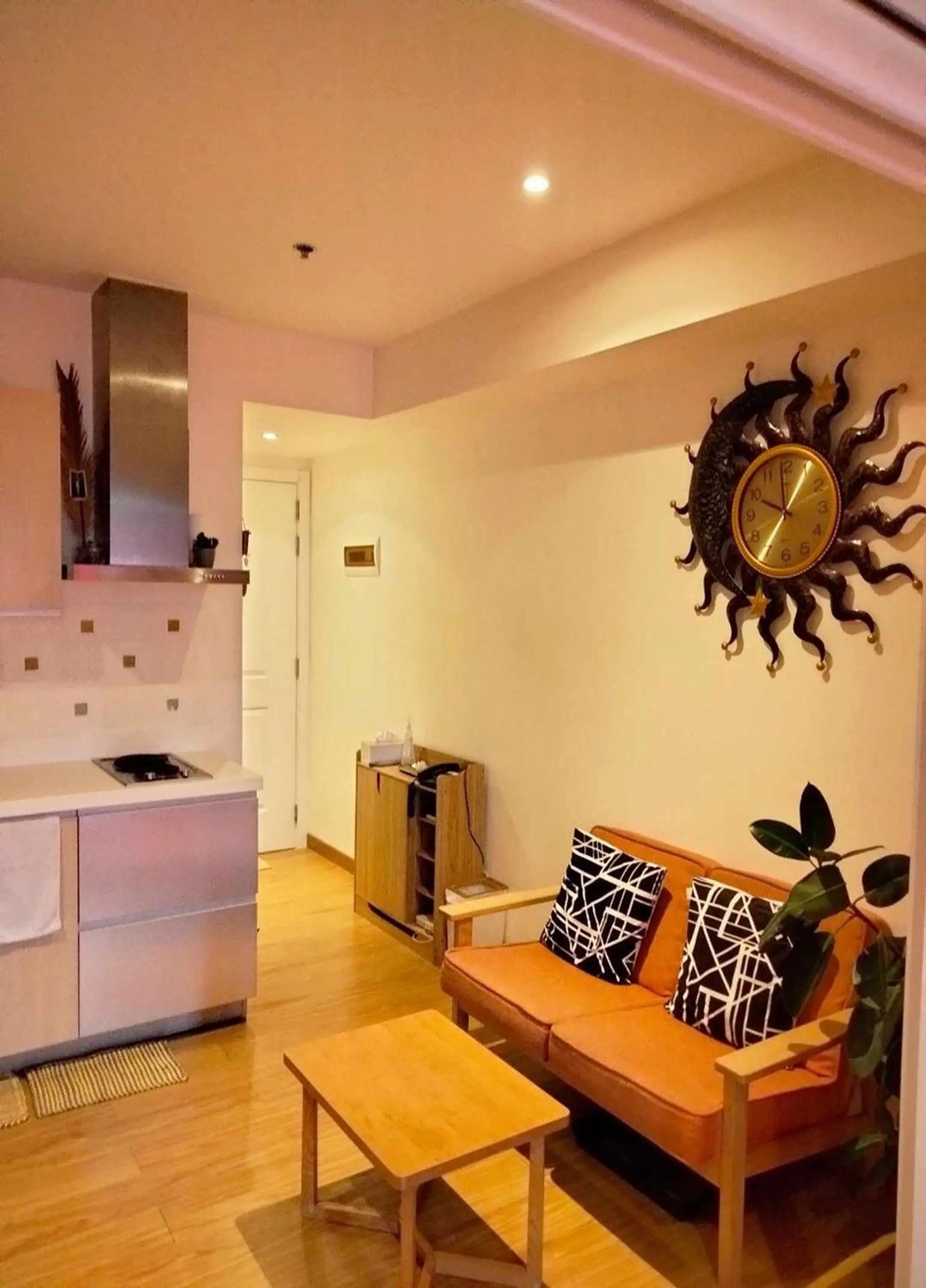 Living room in Budget Suite Paranaque