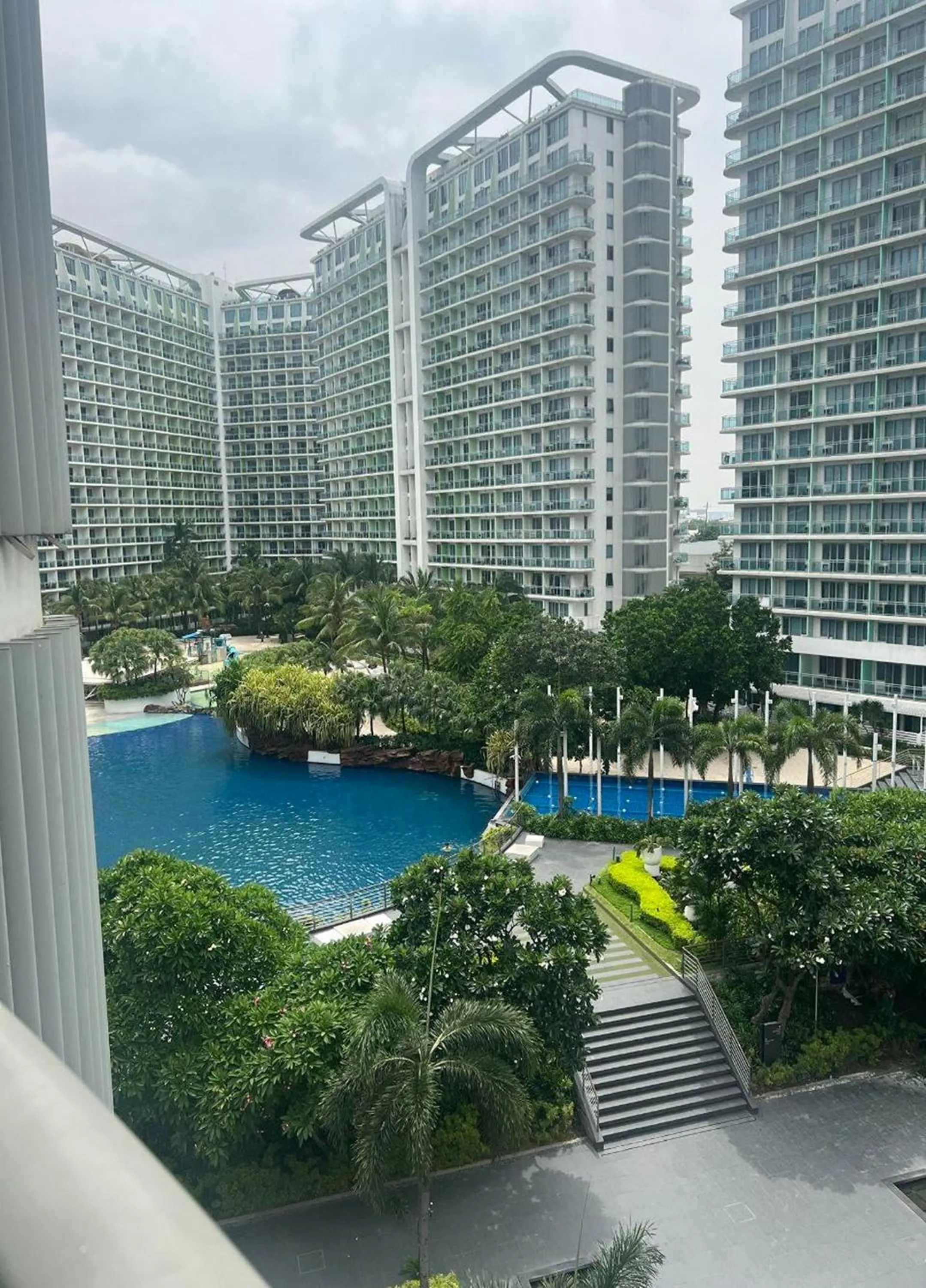 Property building in Budget Suite Paranaque