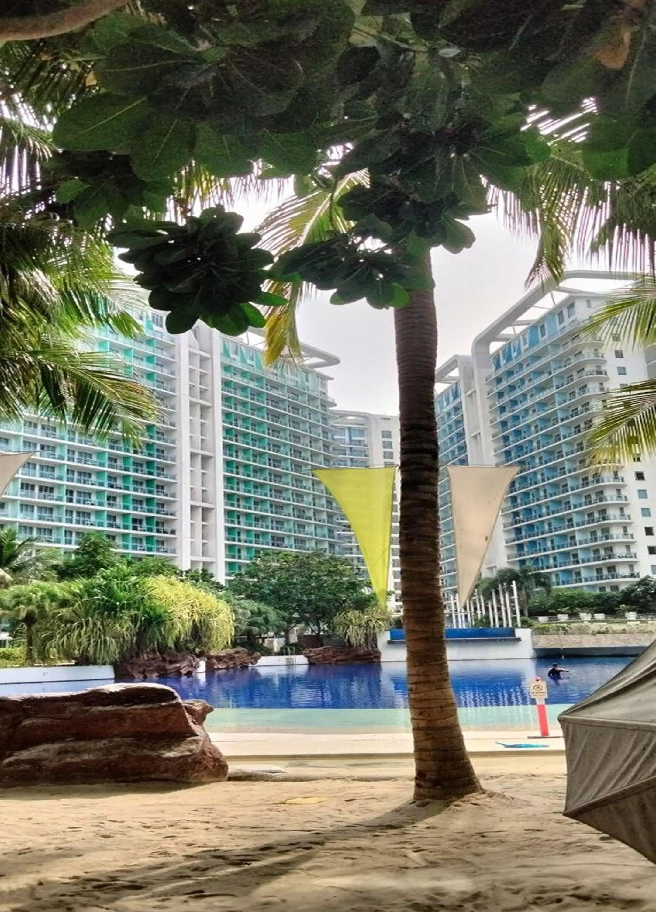 Property building in Budget Suite Paranaque