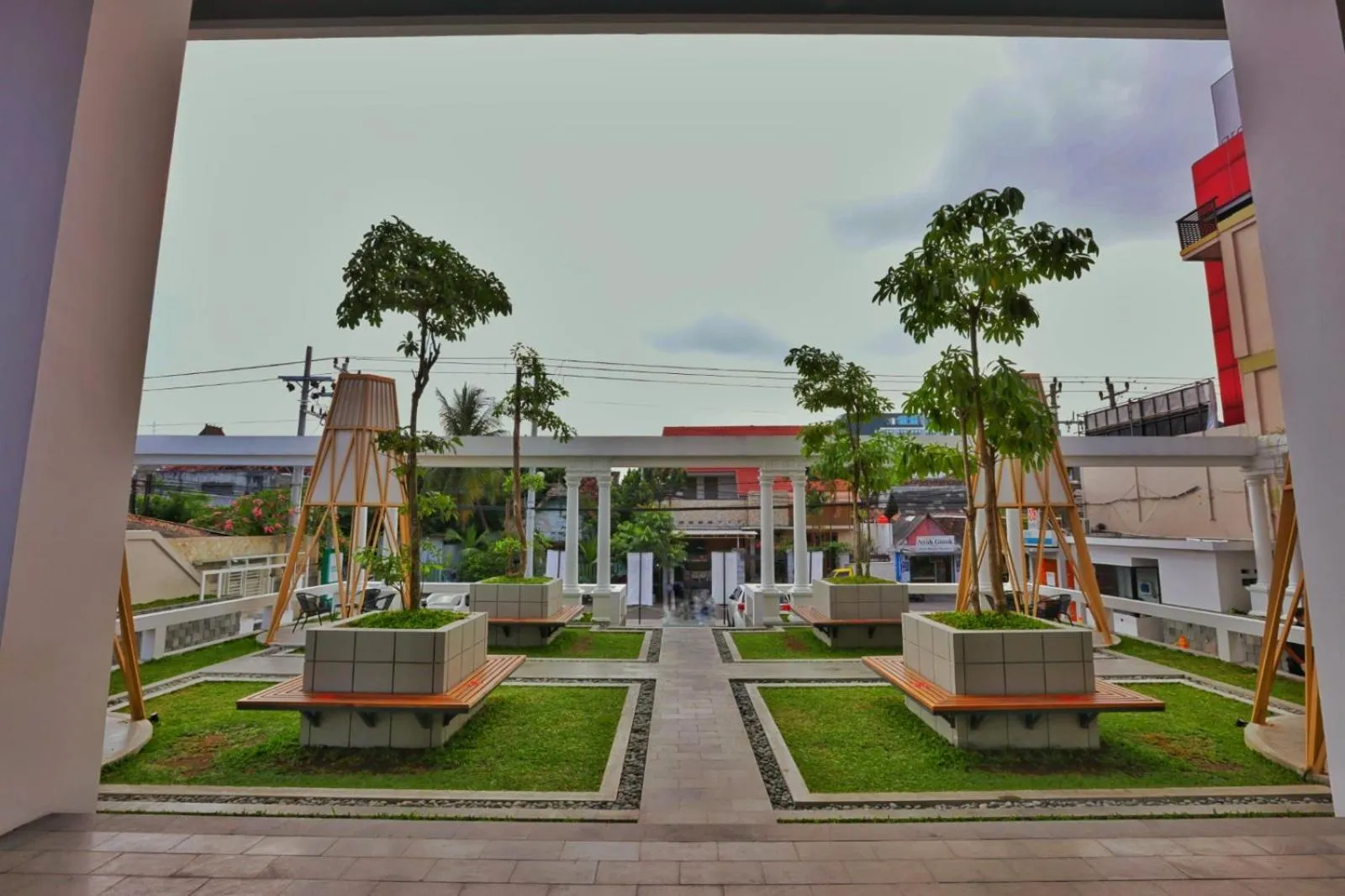 Garden in Patra Malioboro Hotel