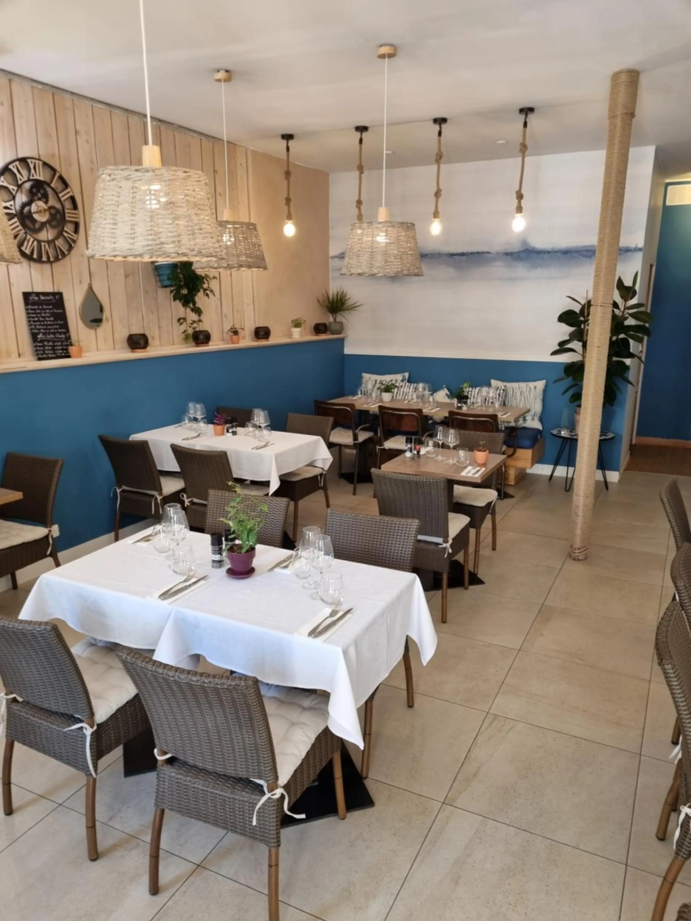 Restaurant/places to eat in Logis Hôtel La Clé Des Songes