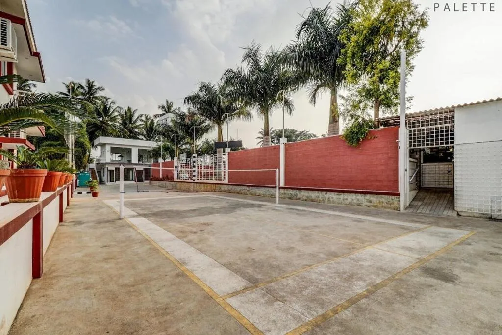 Tennis court in Heritage Shelters Resort