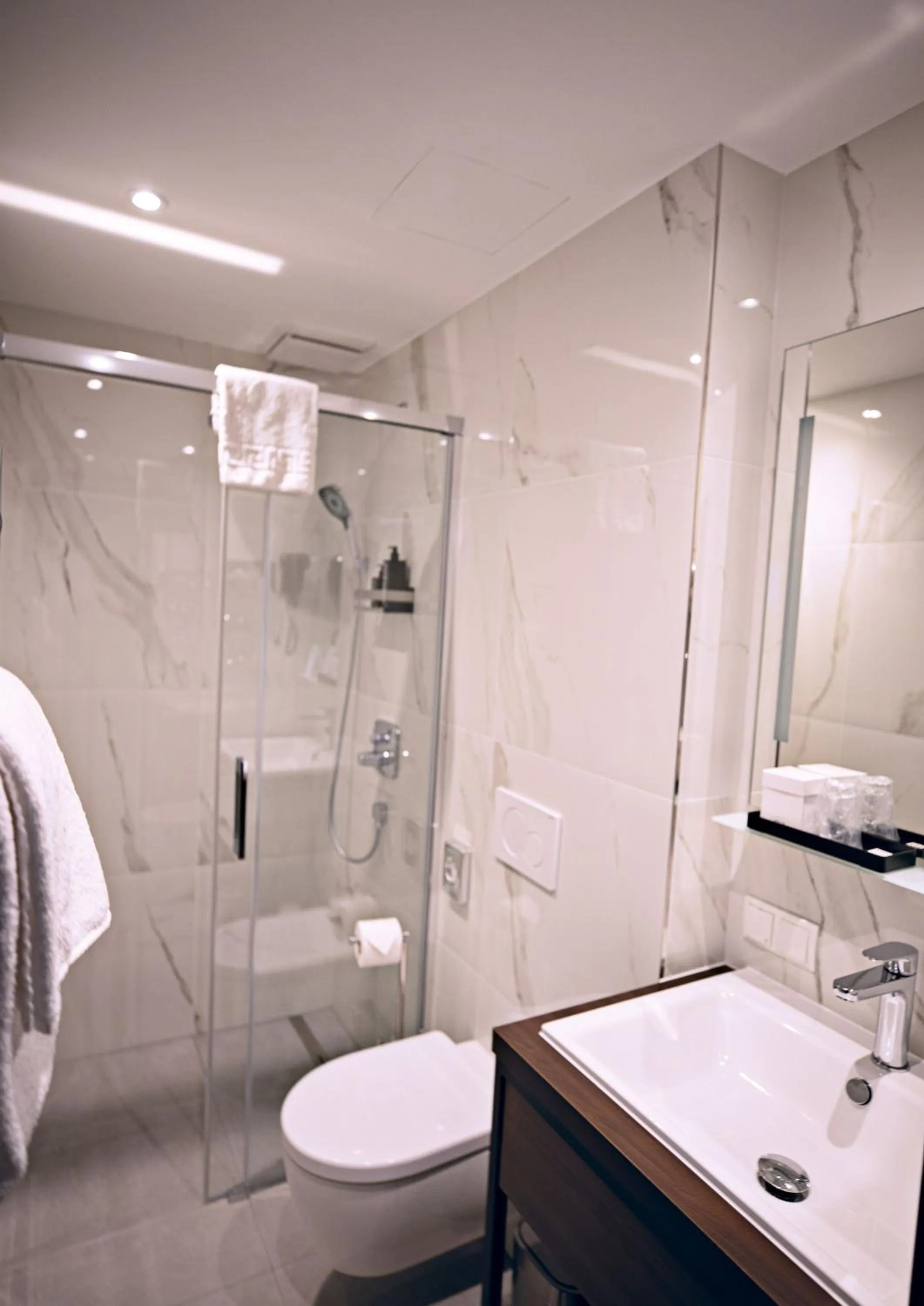 Bathroom in Skyline Hotel City Frankfurt