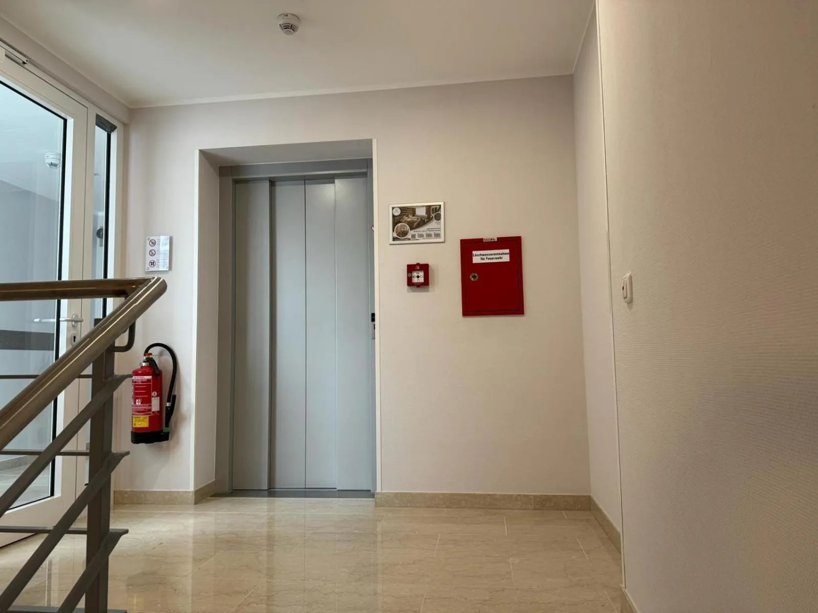 elevator in Skyline Hotel City Frankfurt