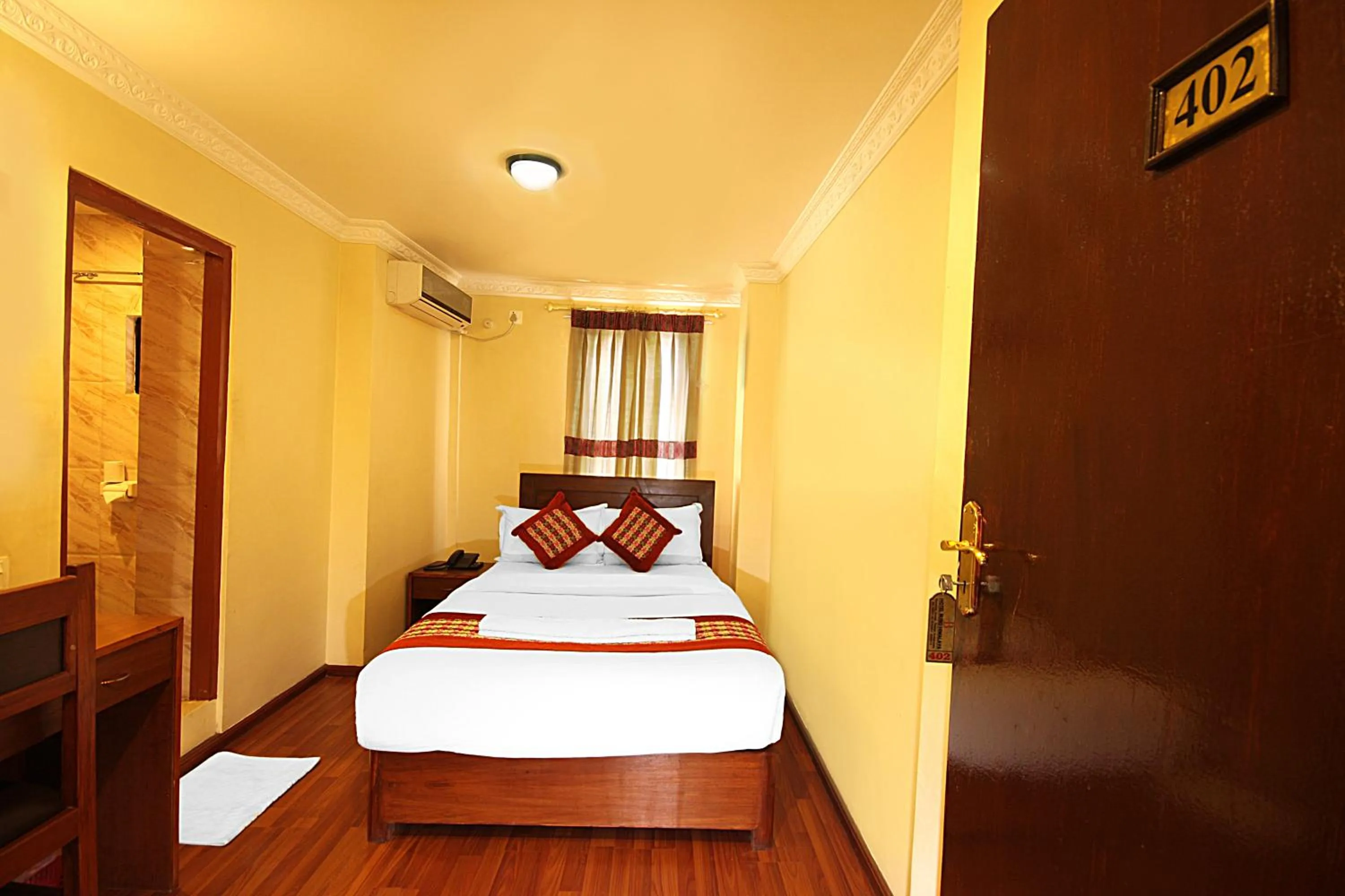 Photo of the whole room in Hotel Bubo Himalaya