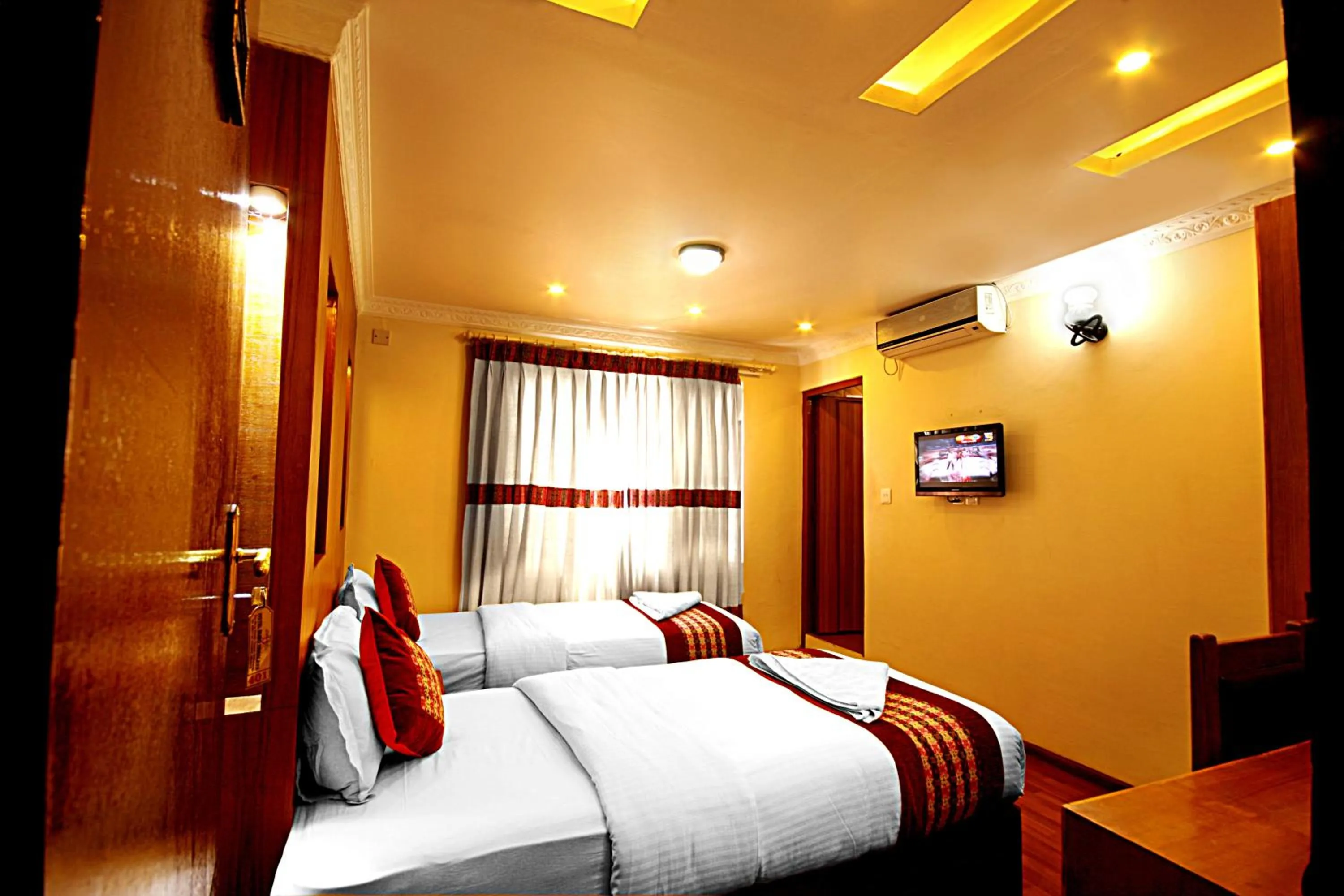 Library in Hotel Bubo Himalaya