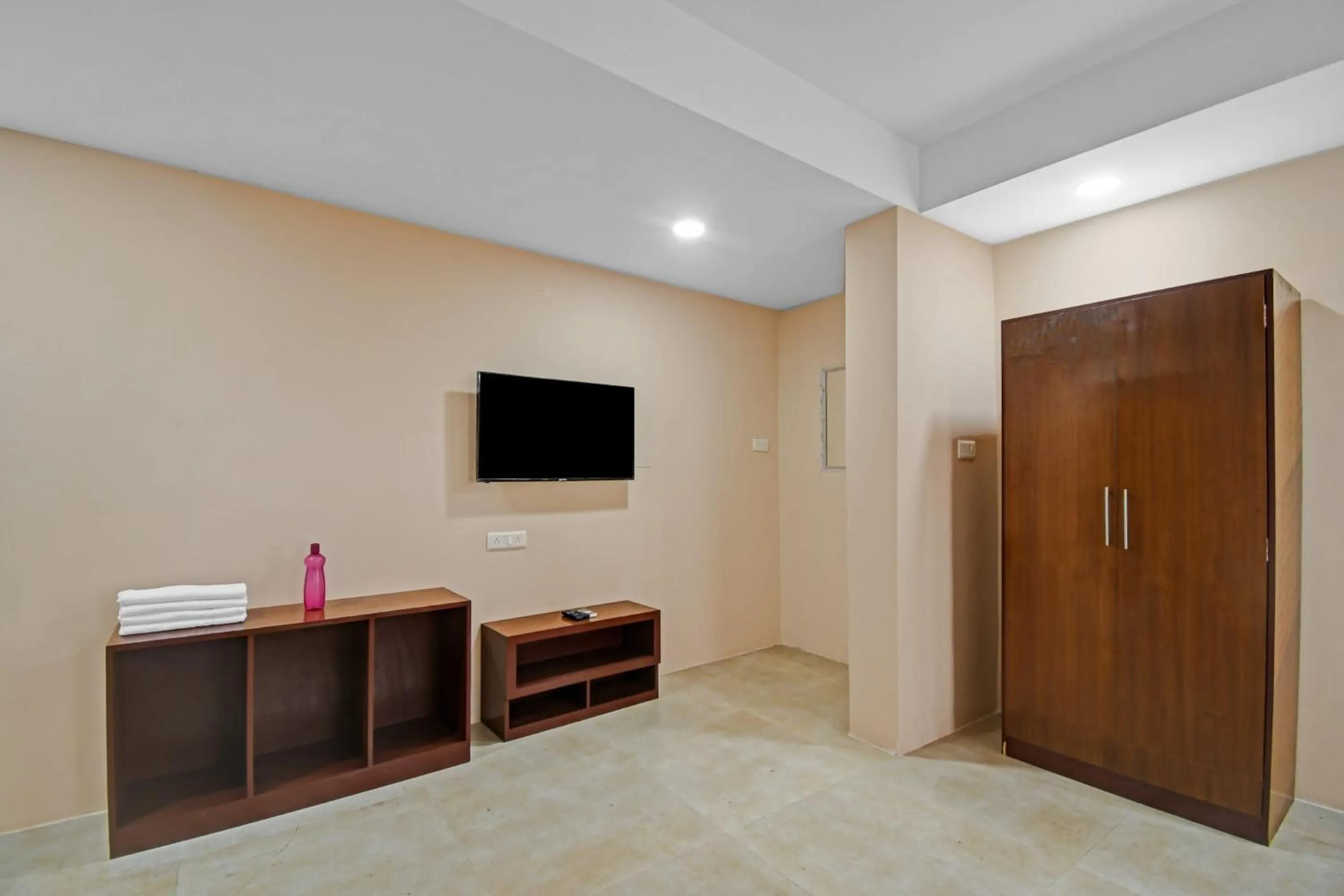 TV and multimedia in Hotel O Eco Haven