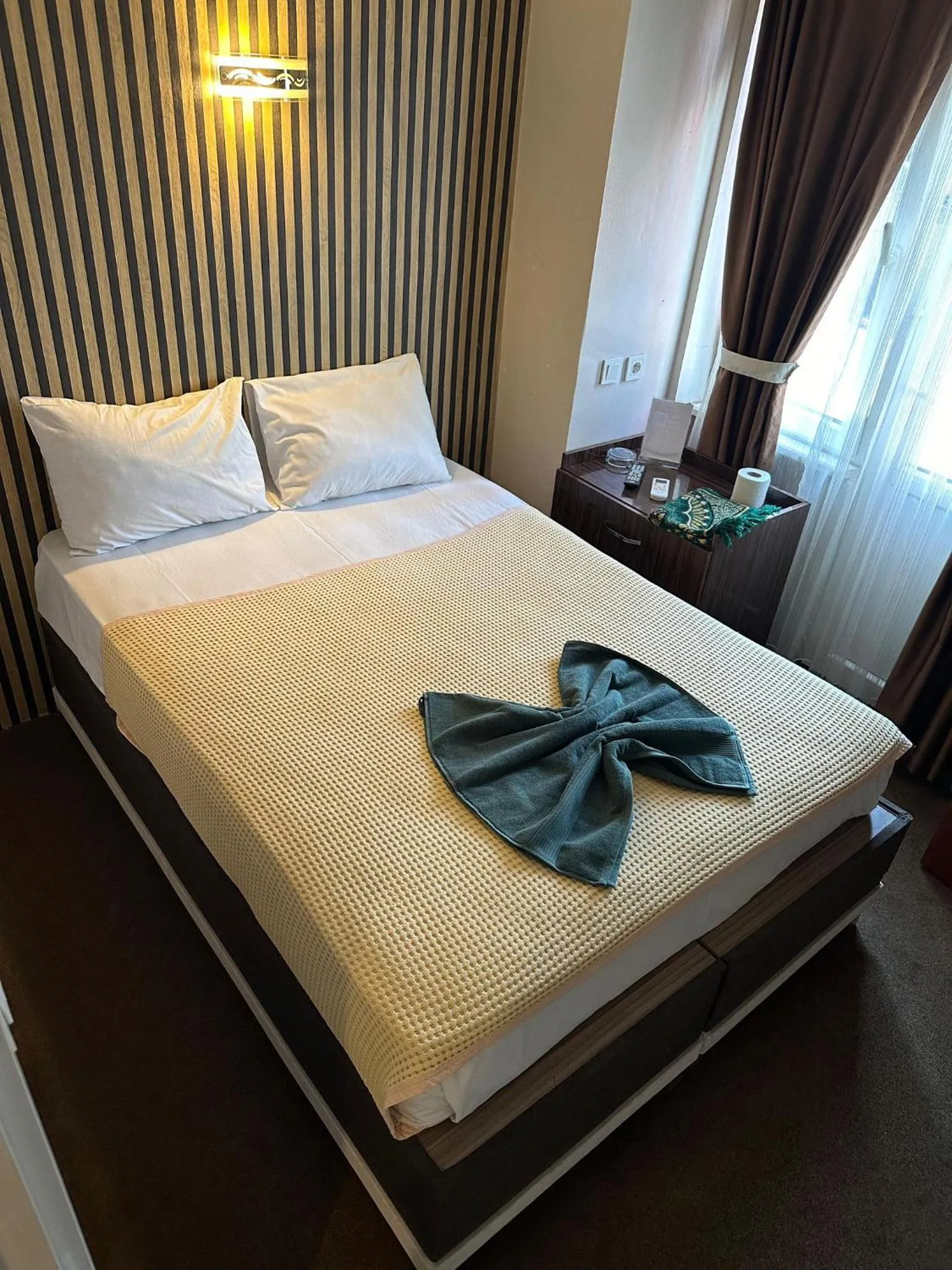 Bed in Hotel Metropol 1