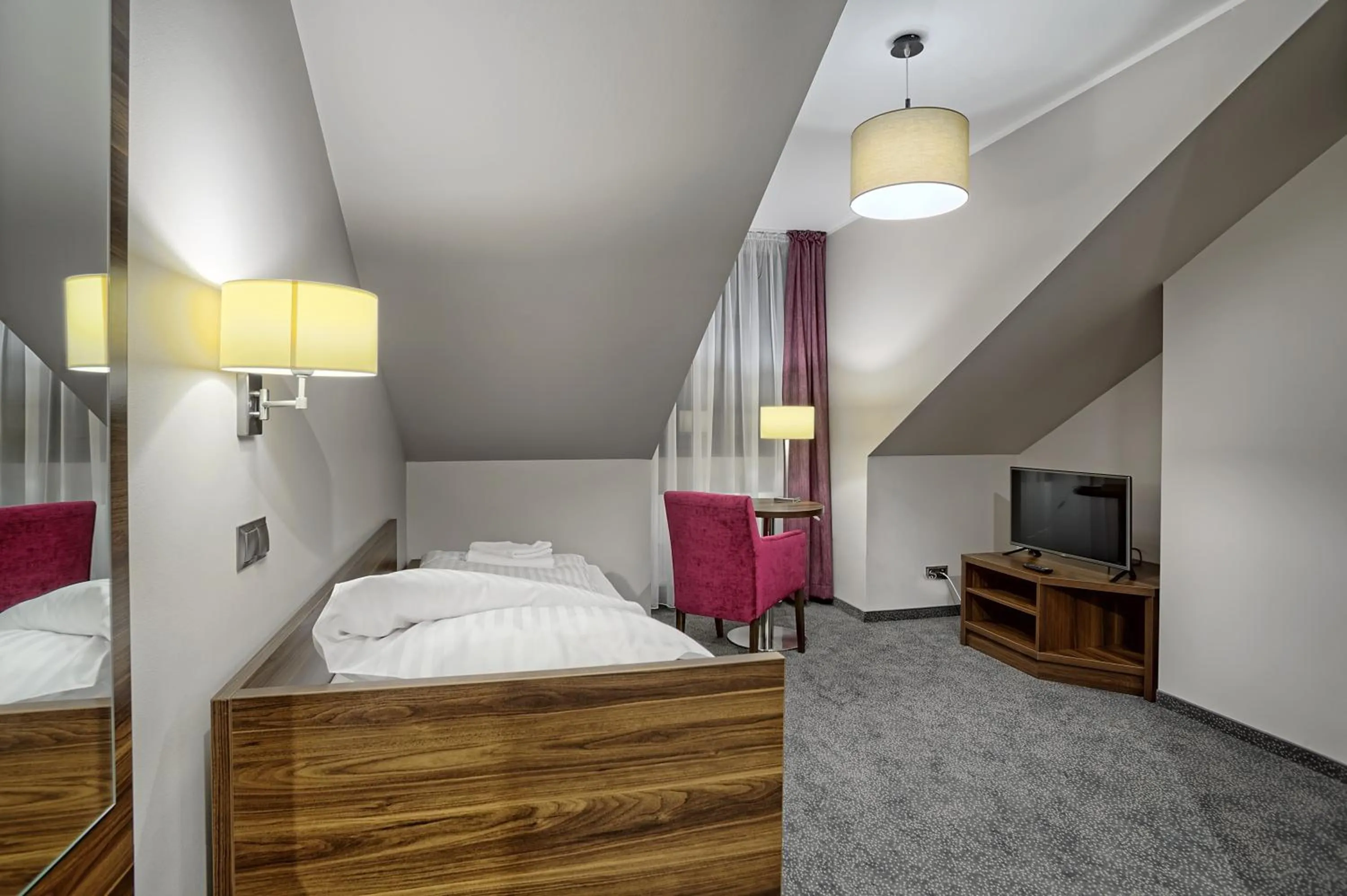 Photo of the whole room, Bed in Hotel Kamieniczka