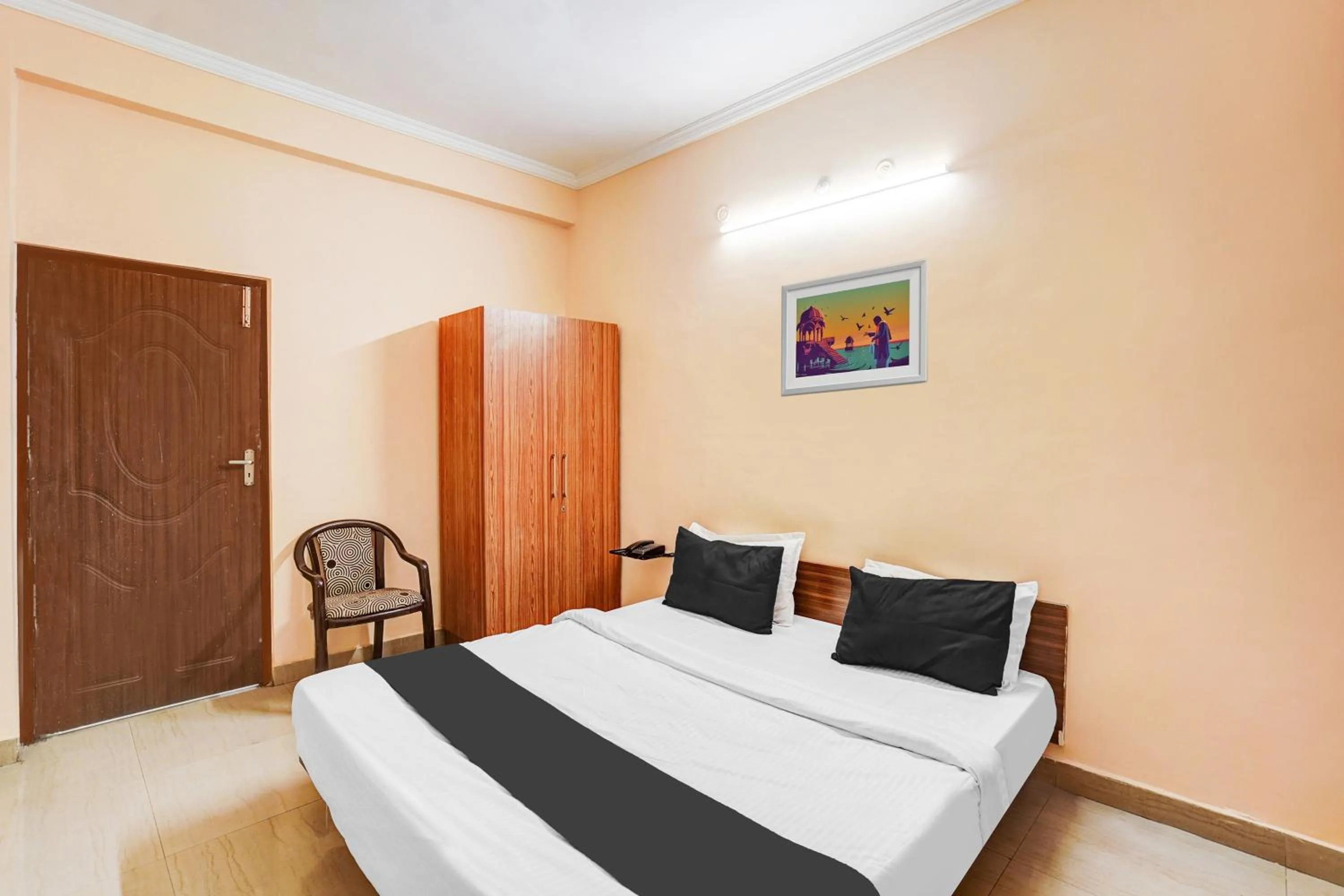 Bedroom, Bed in Super Hotel O Jankipuram Vikas Nagar