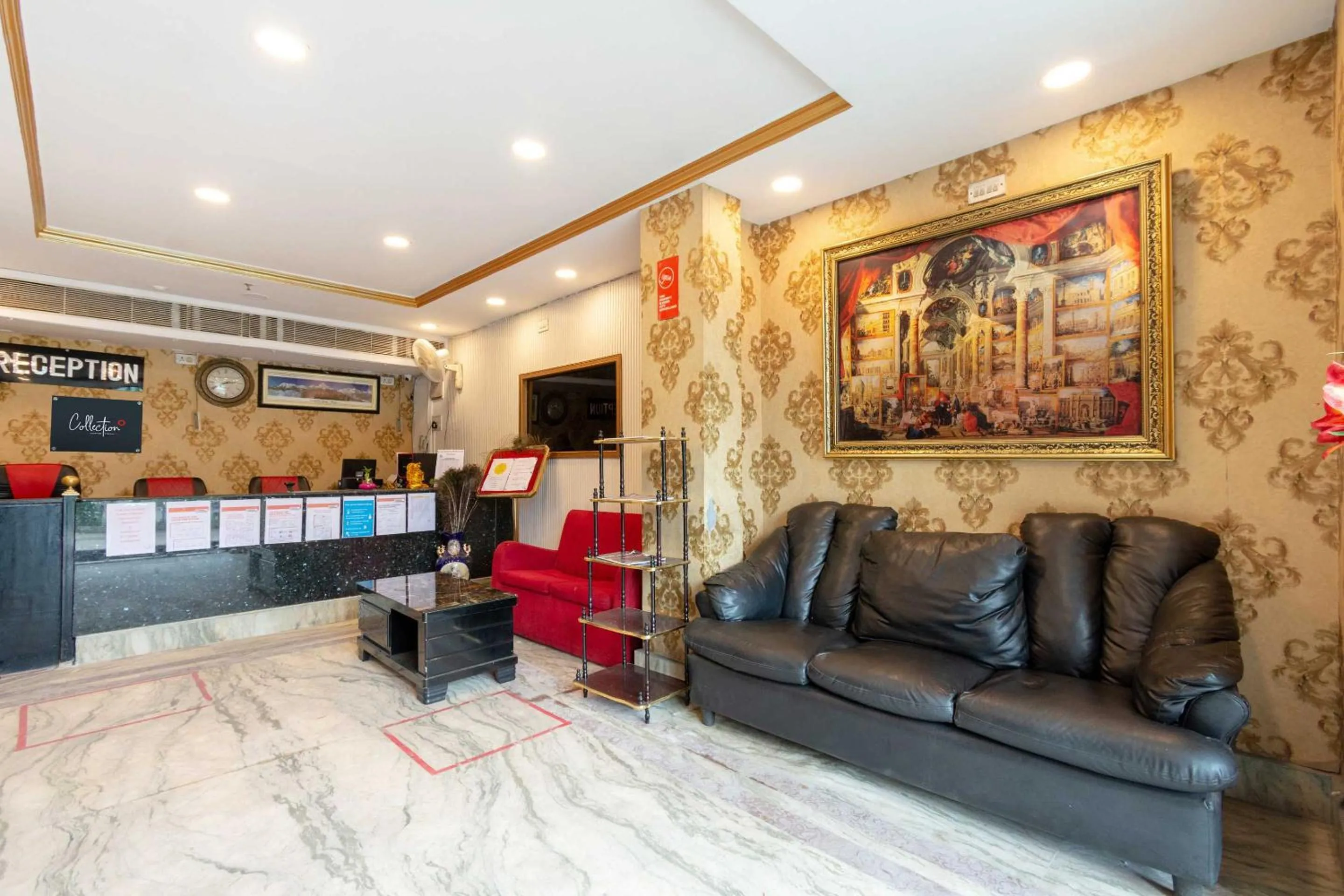 Lobby or reception in Collection O Raj Darbar Near City Centre