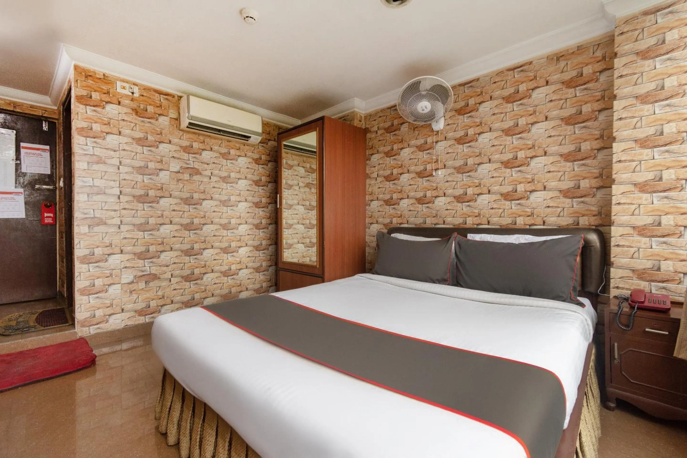 Bedroom, Bed in Collection O Raj Darbar Near City Centre