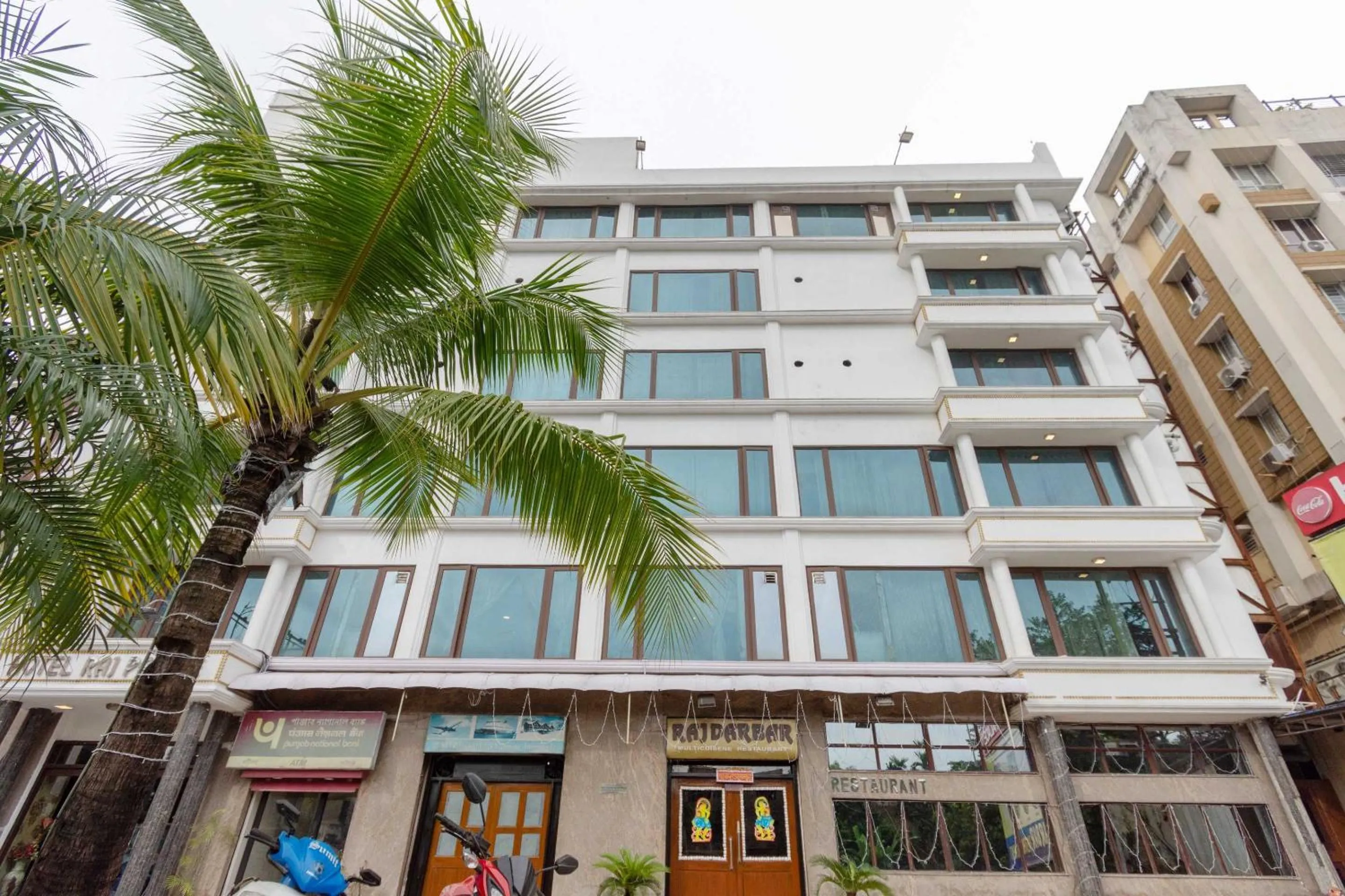 Facade/entrance in Collection O Raj Darbar Near City Centre