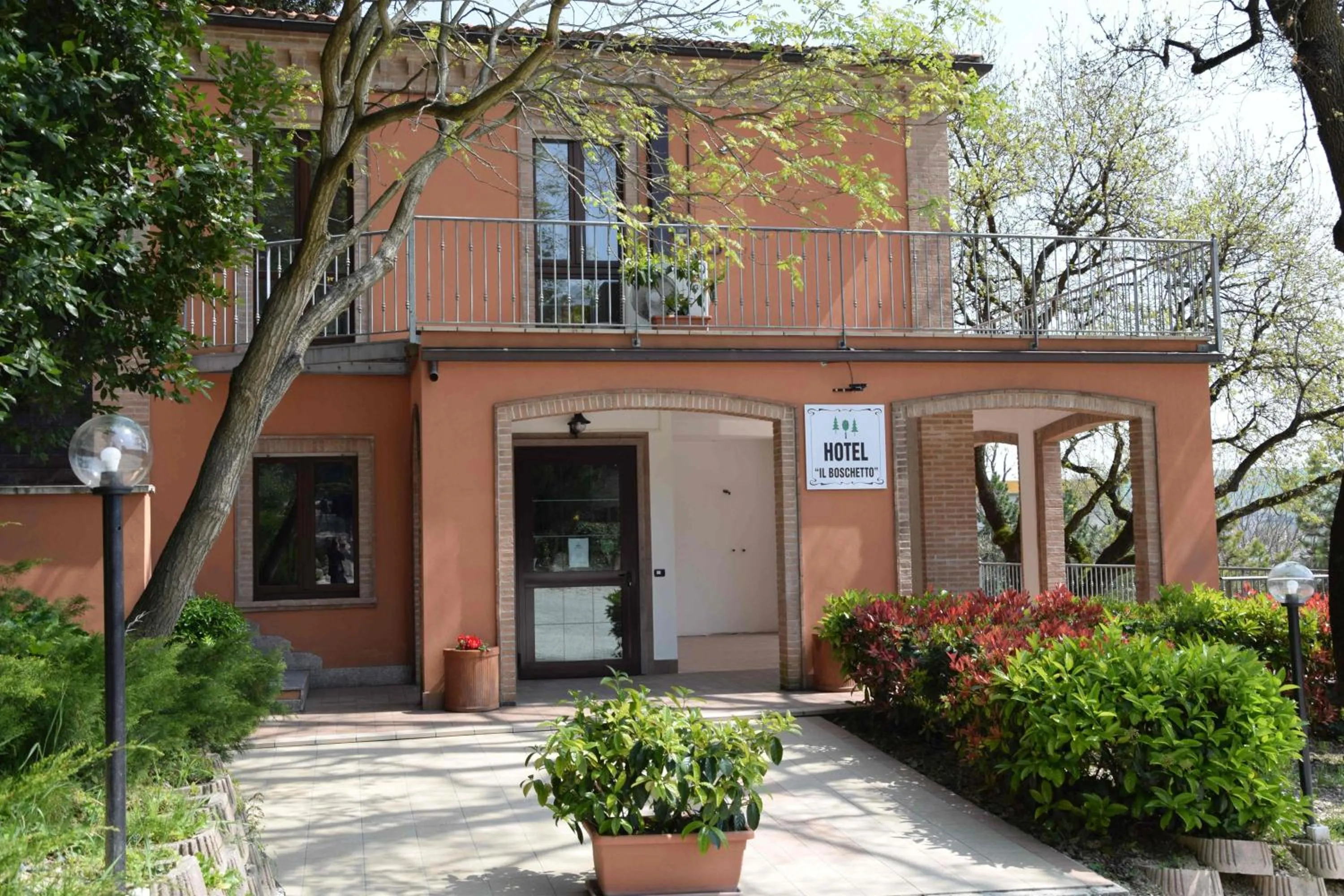 Facade/entrance in Hotel Il boschetto