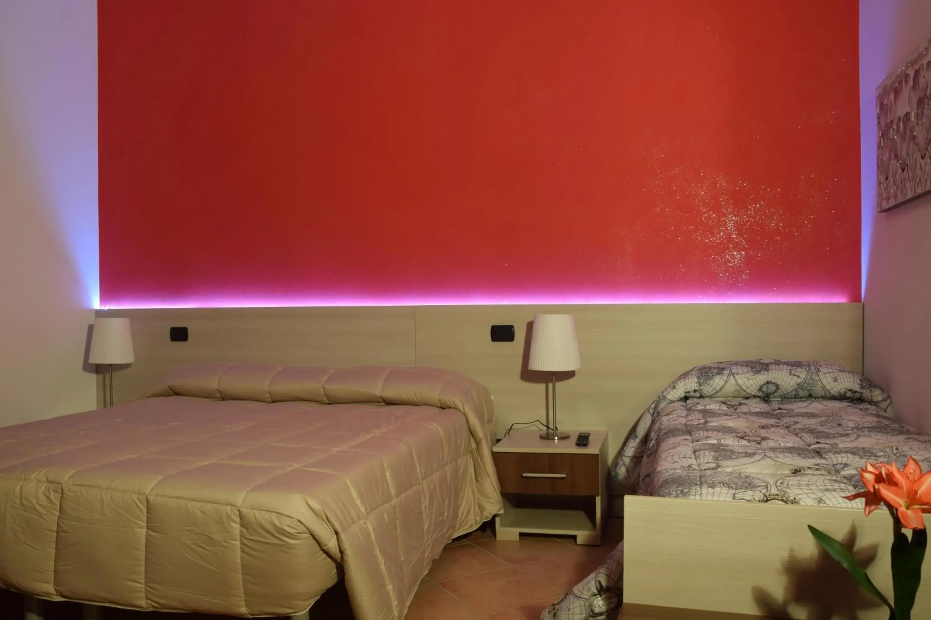 Deluxe Double Room (2 Adults + 1 Child) in Hotel Il boschetto Deluxe Double Room (2 Adults + 1 Child) in Hotel Il boschetto