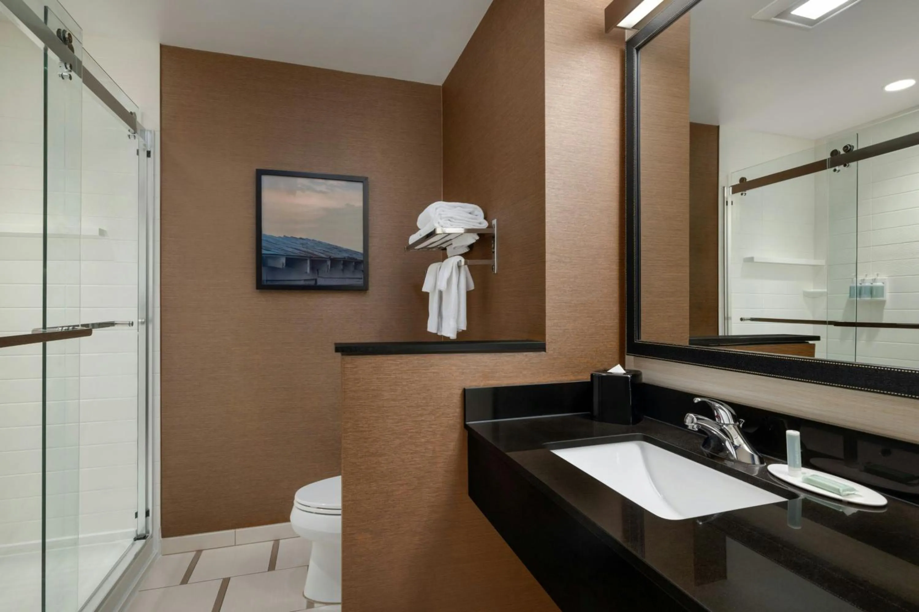 Photo of the whole room in Fairfield Inn & Suites by Marriott Bristol