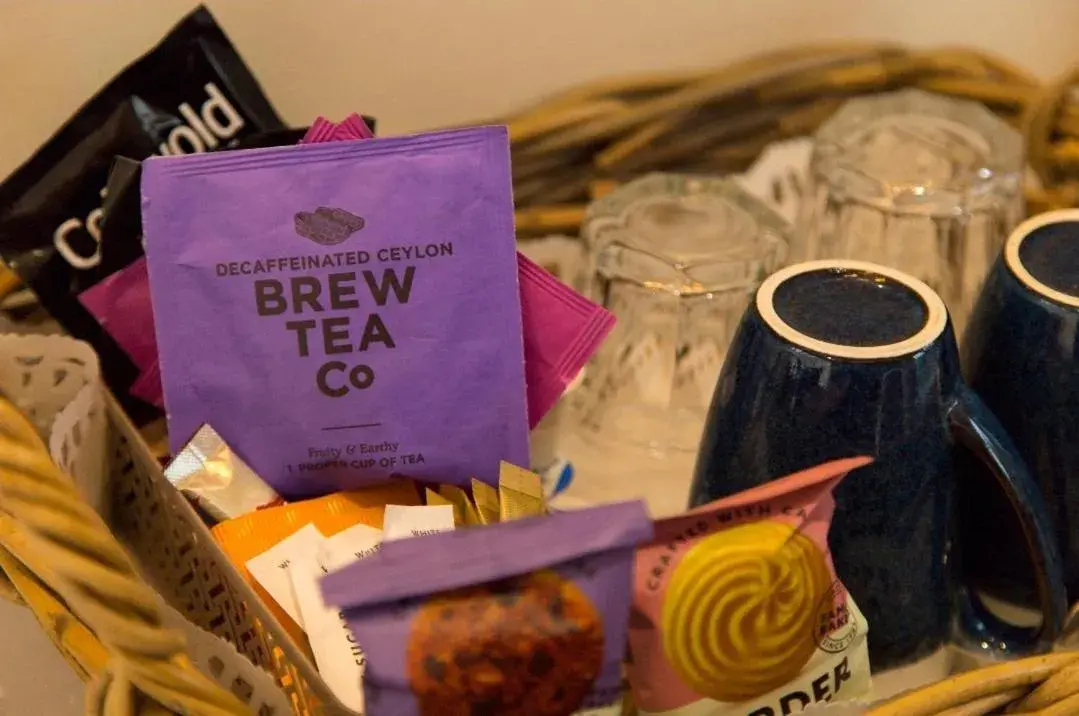 Twin Room - single occupancy in The Thatched Cottage Inn Twin Room - single occupancy in The Thatched Cottage Inn