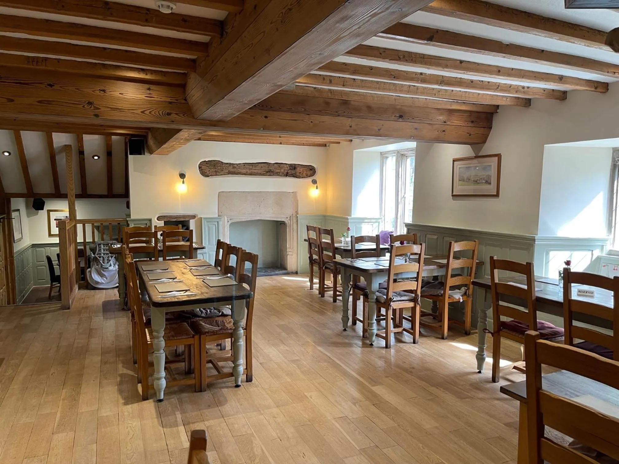 Restaurant/places to eat in The Thatched Cottage Inn