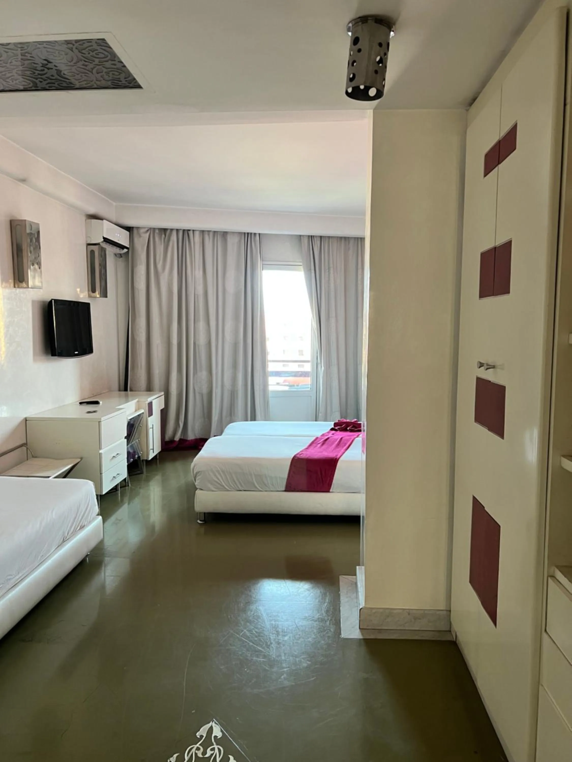 Bed in La Renaissance hôtel Marrakech