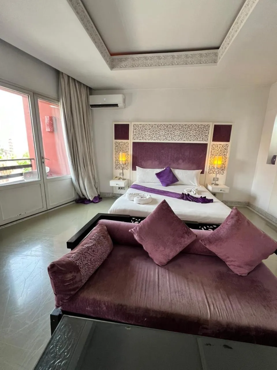 Bed in La Renaissance hôtel Marrakech