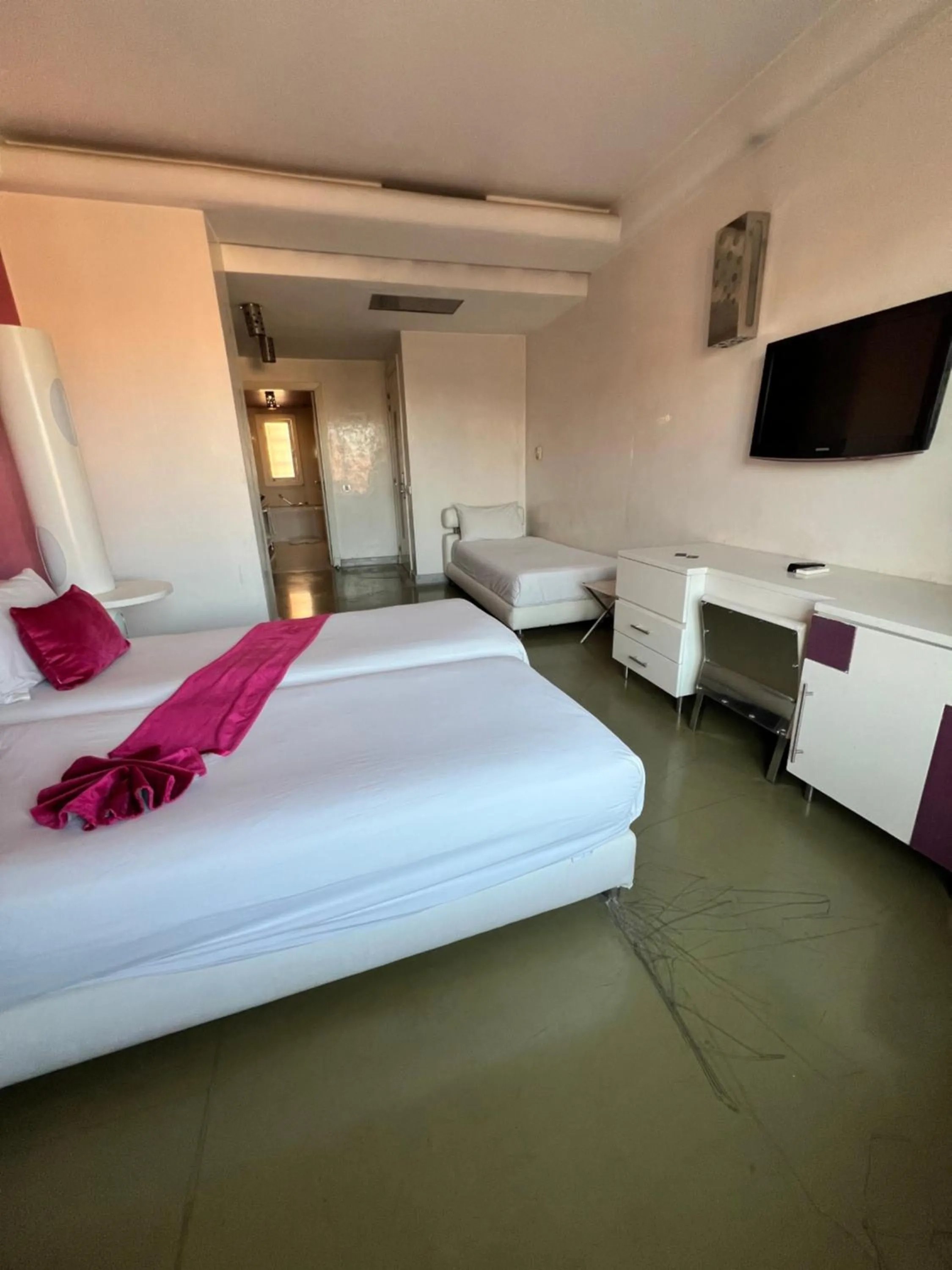 Bed in La Renaissance hôtel Marrakech