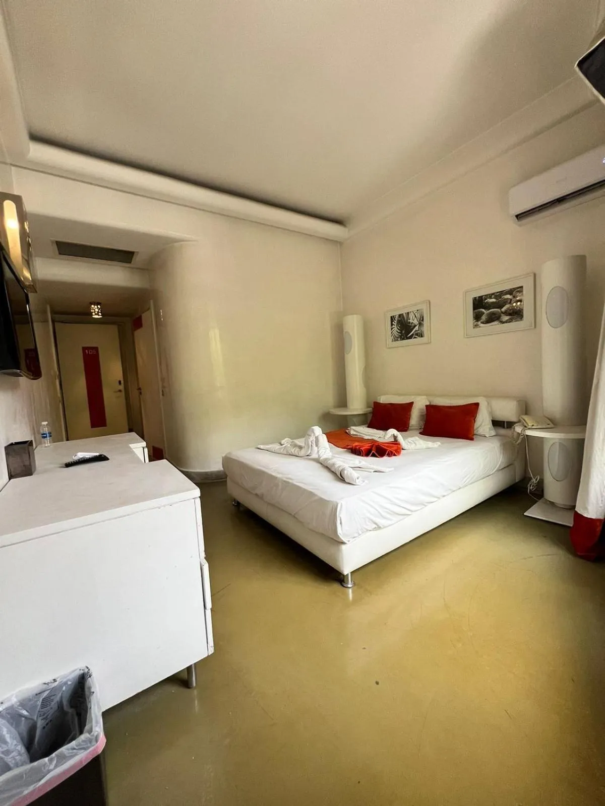 Bed in La Renaissance hôtel Marrakech