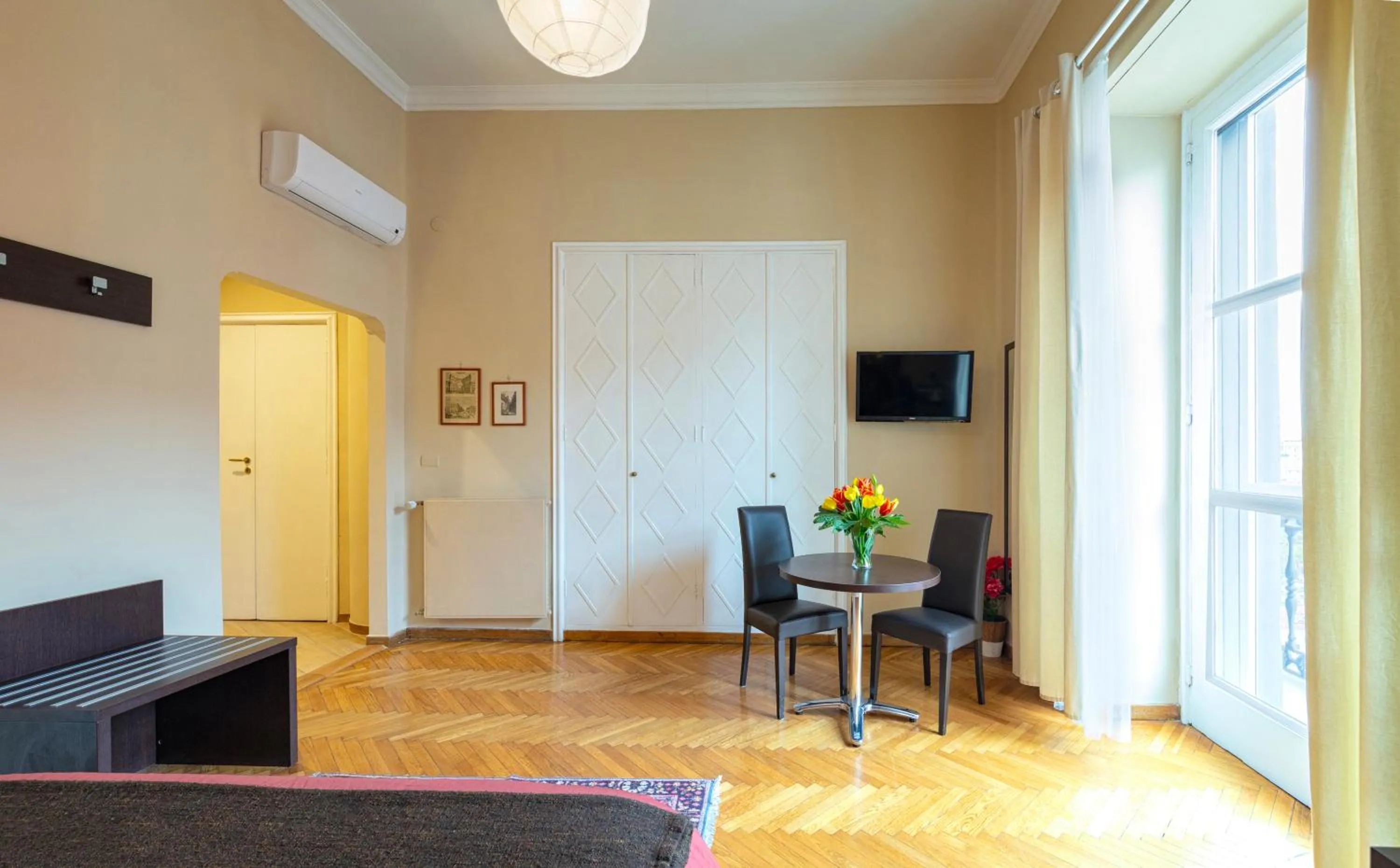 TV and multimedia in Il Ventre Di Napoli " Costantinopoli"