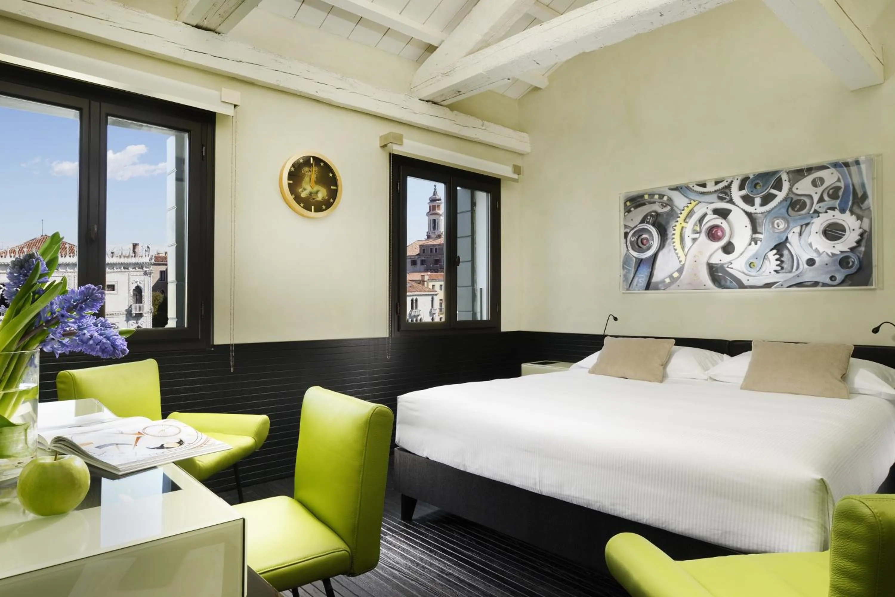Bed in Hotel L'Orologio Venezia - WTB Hotels