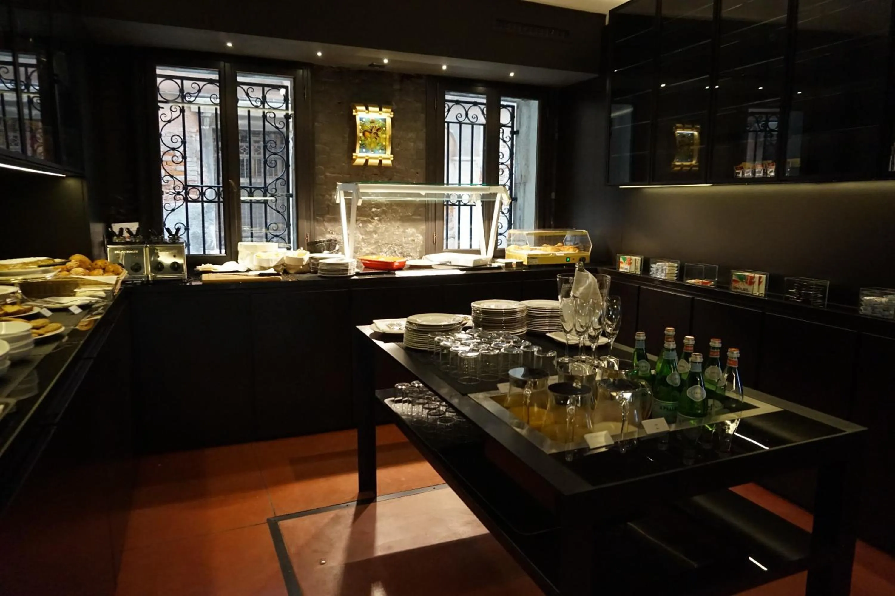 Restaurant/places to eat in Hotel L'Orologio Venezia - WTB Hotels