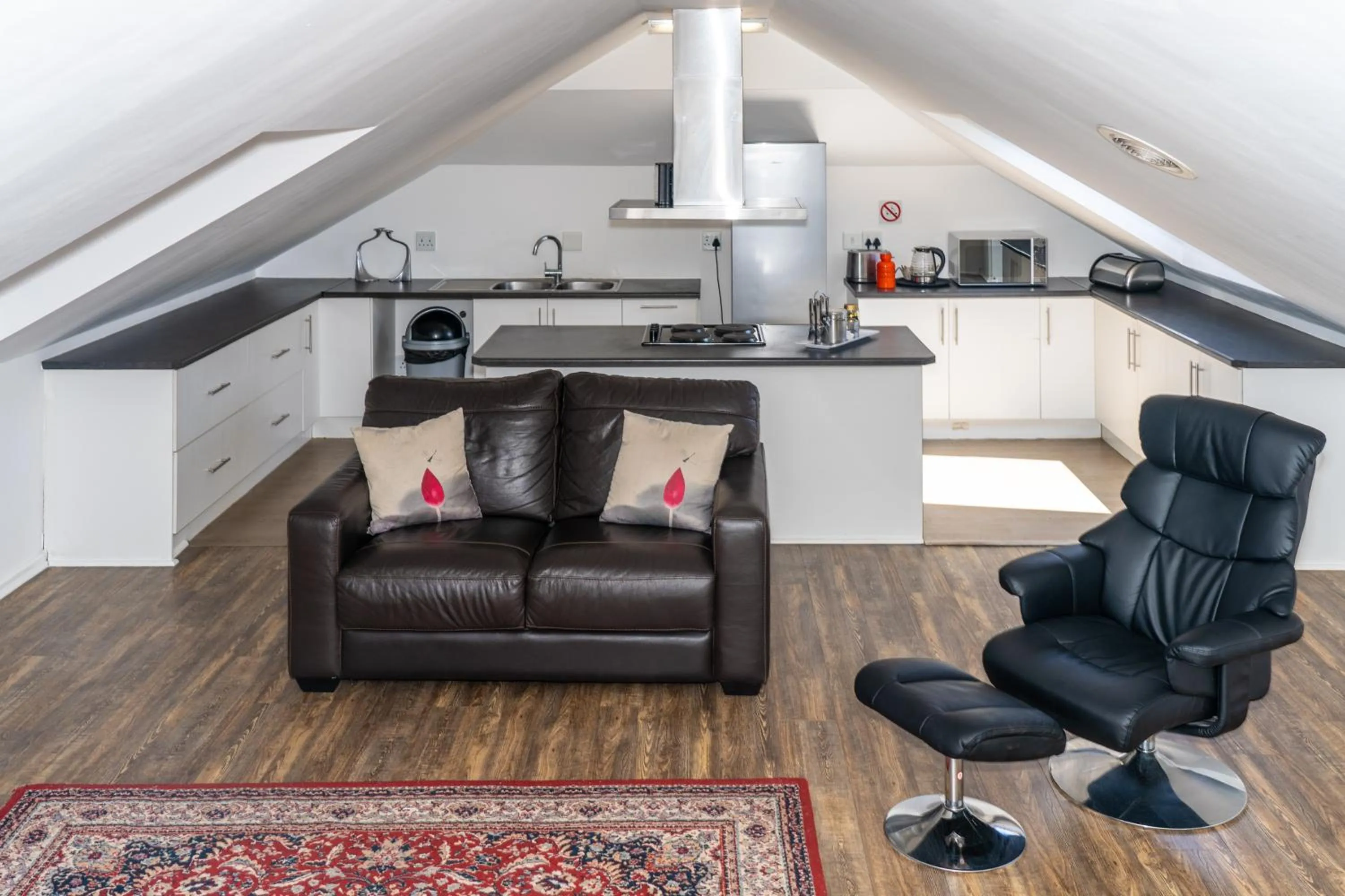 Kitchen or kitchenette in Woodbridge Lodge