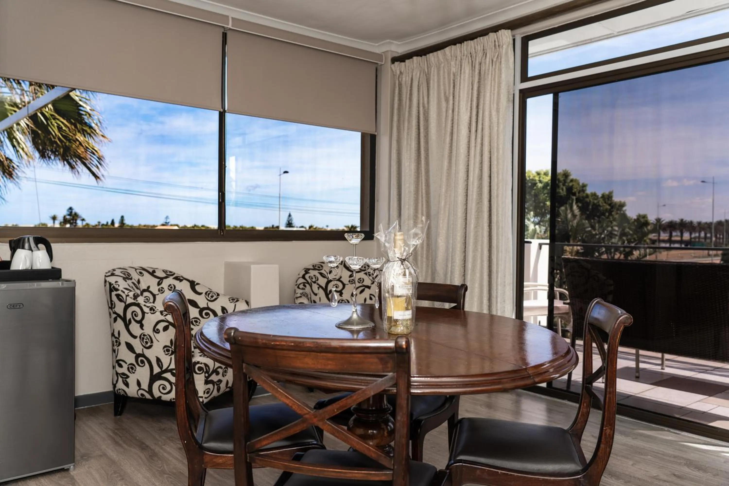 Living room in Woodbridge Lodge