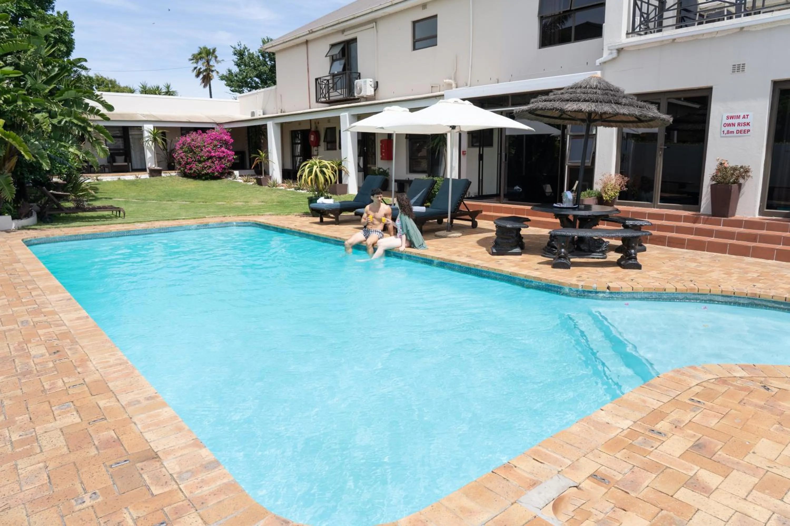 Swimming pool in Woodbridge Lodge