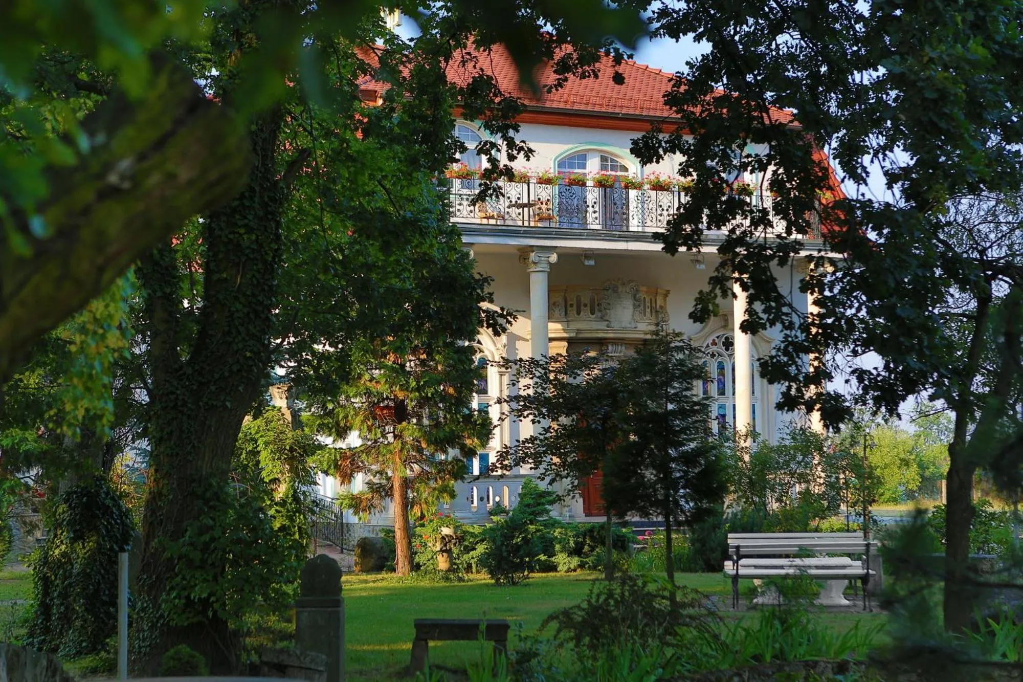 Property building in Hotel Garden