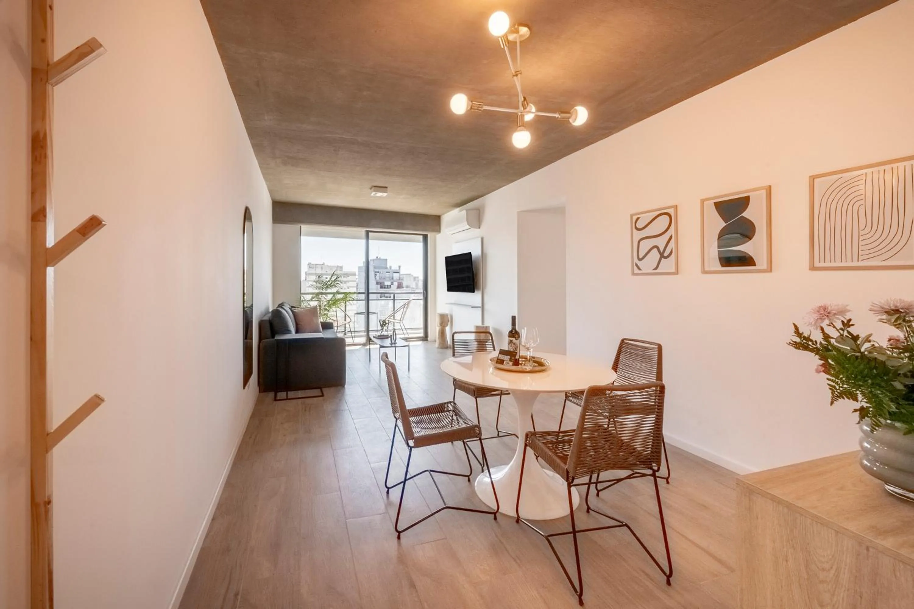 Dining area in Top Rentals Nuñez