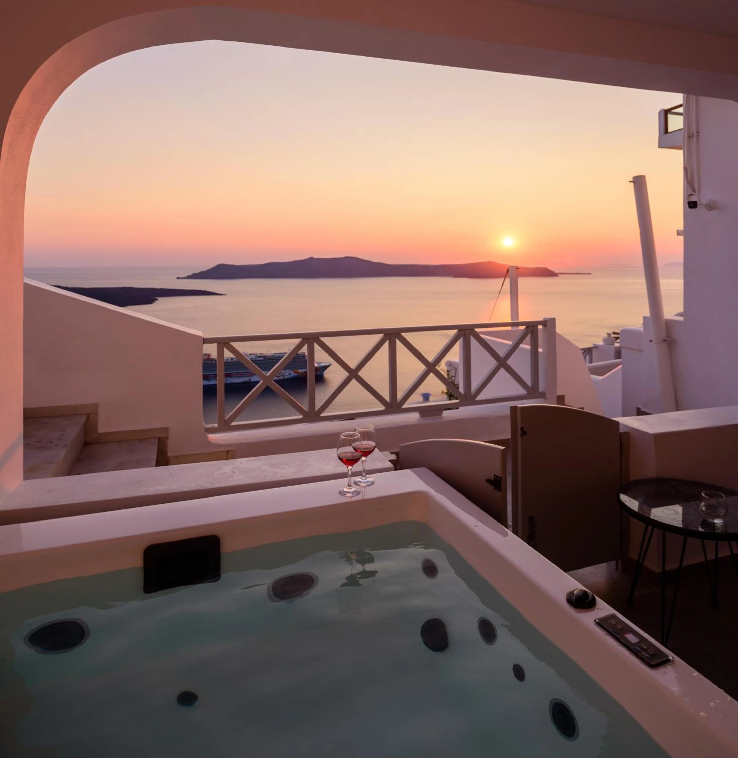 Patio in Elia Caldera Suites