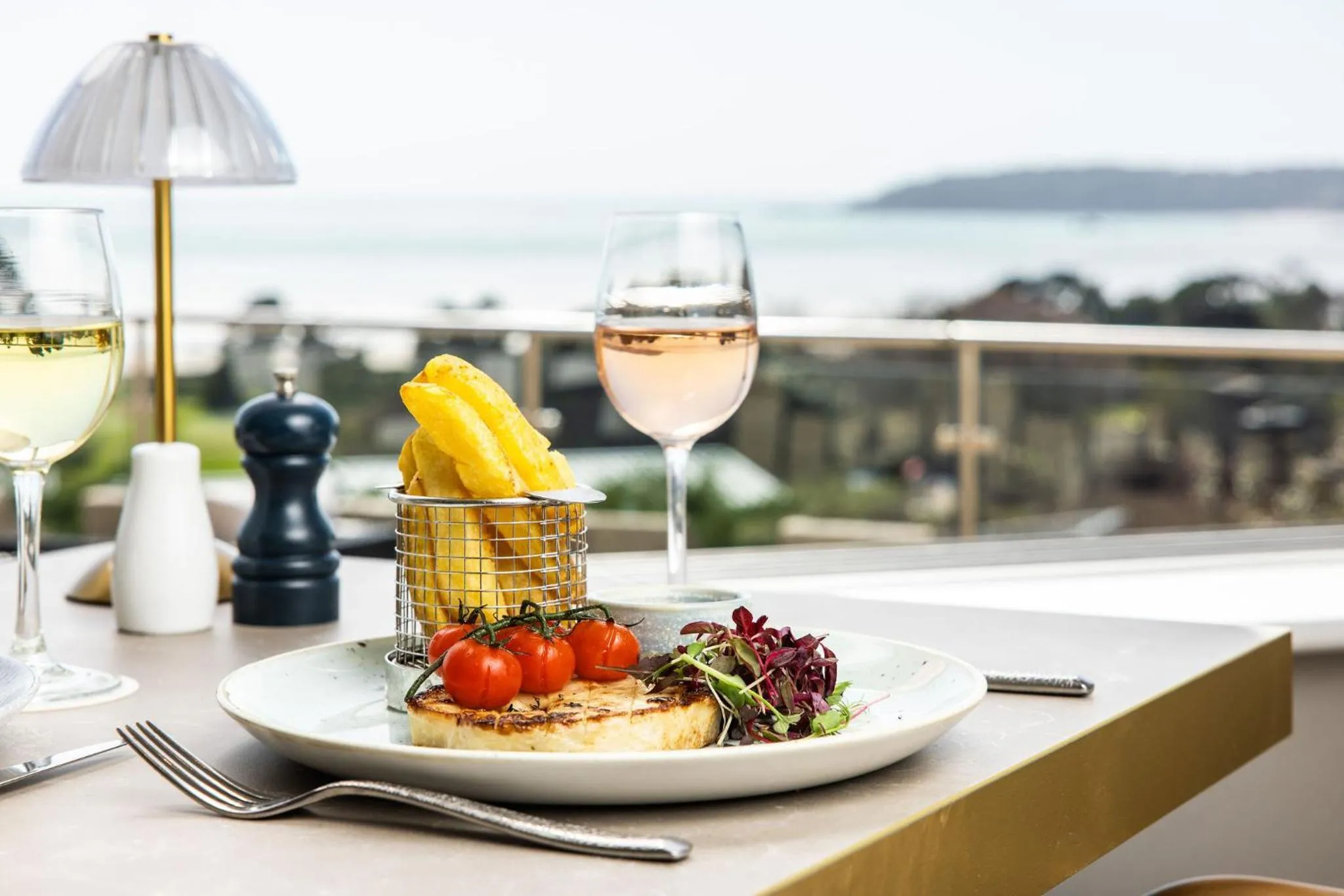 Food and drinks in Hotel Cristina