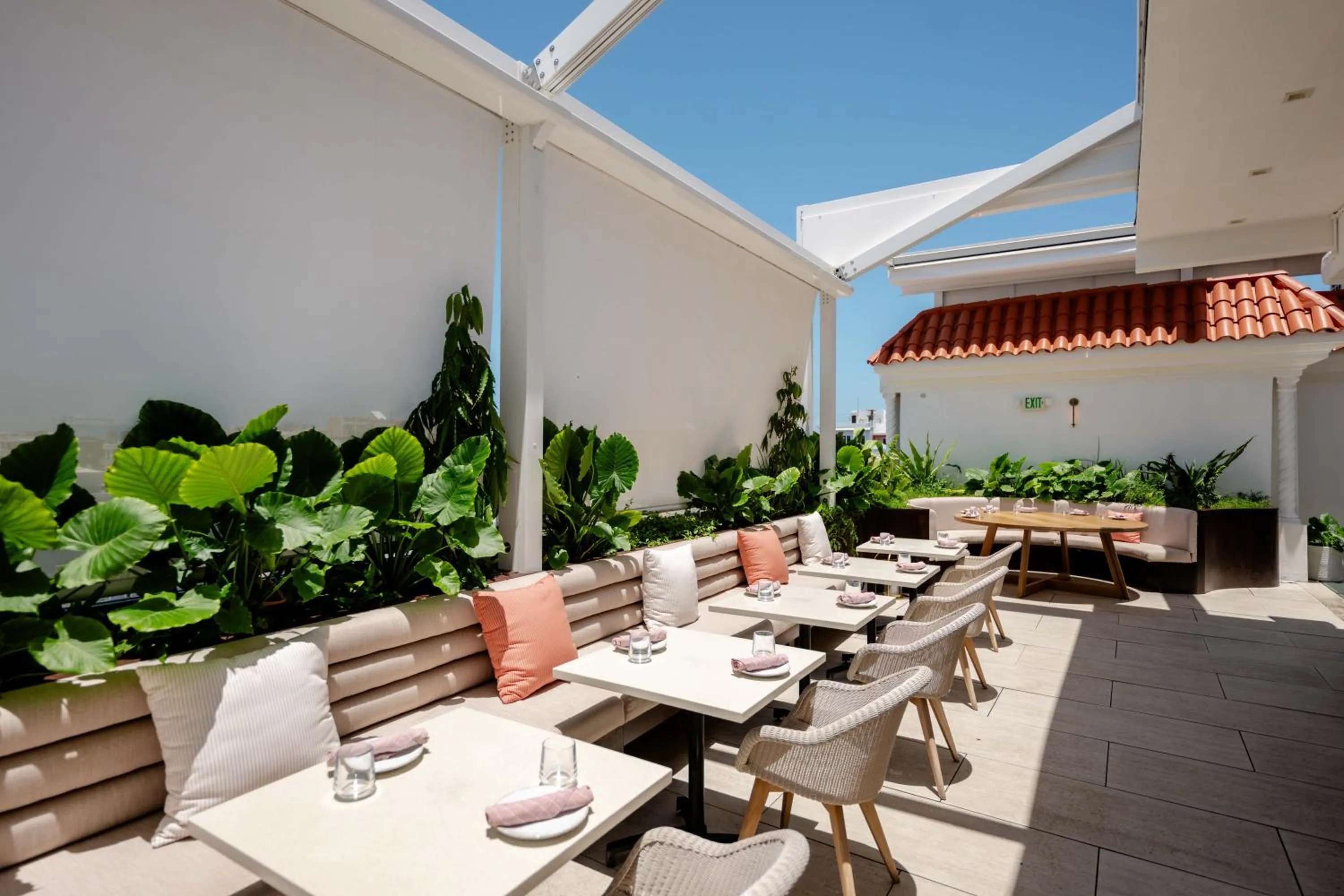 Restaurant/places to eat in Alma San Juan