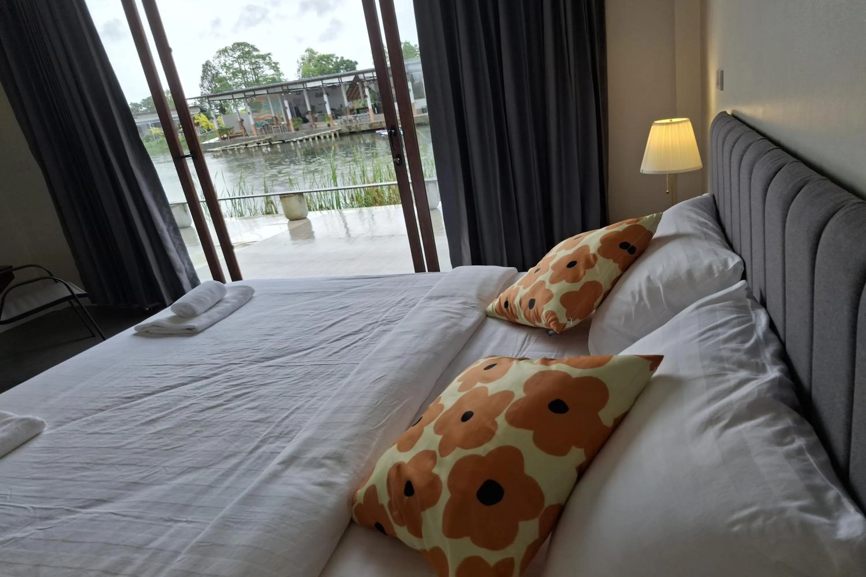 Bed in Burichan Resort