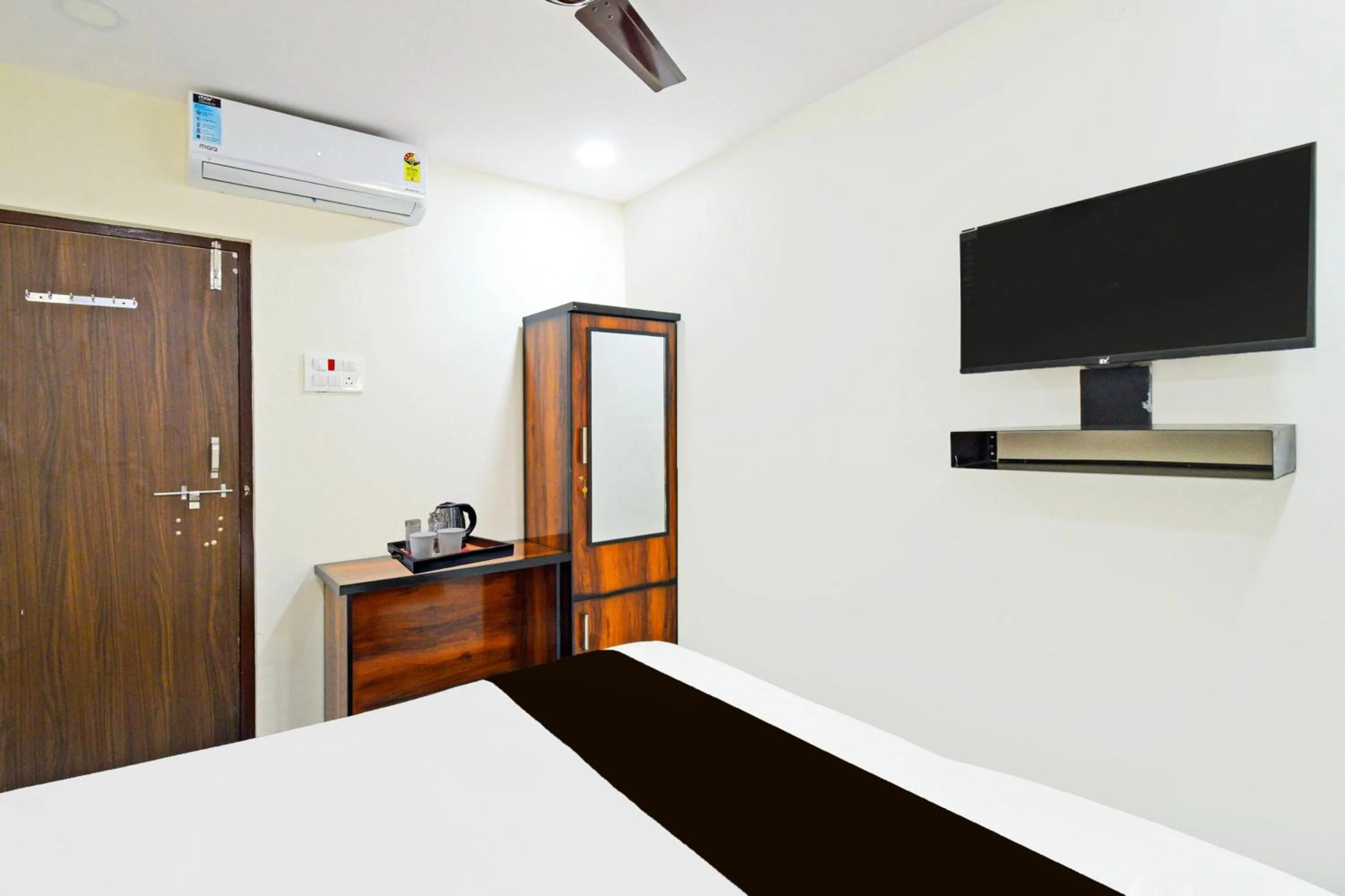 Bedroom, Bed in Super Collection O Jagadgirigutta Road