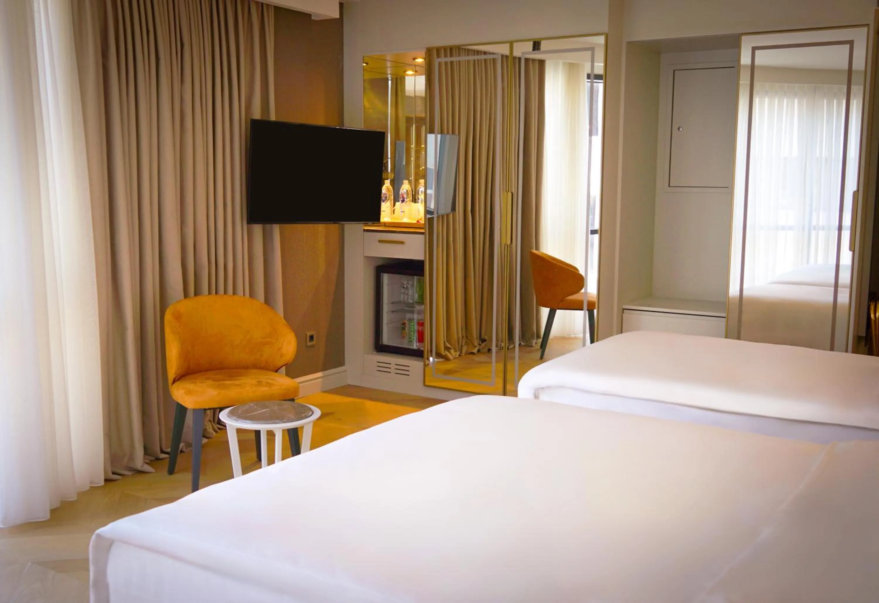 Bedroom, Bed in The Hotels, Galata