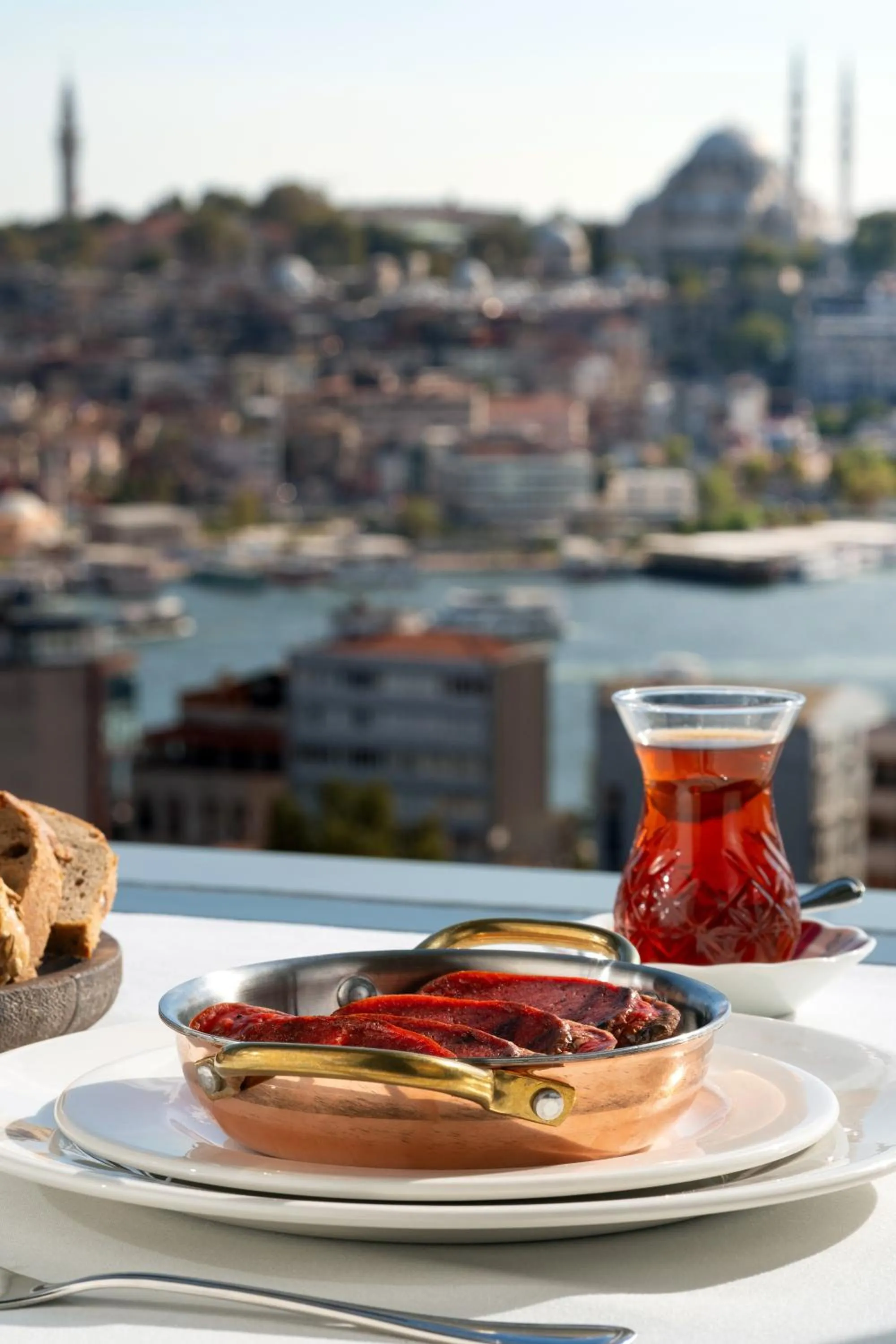 Breakfast in The Hotels, Galata