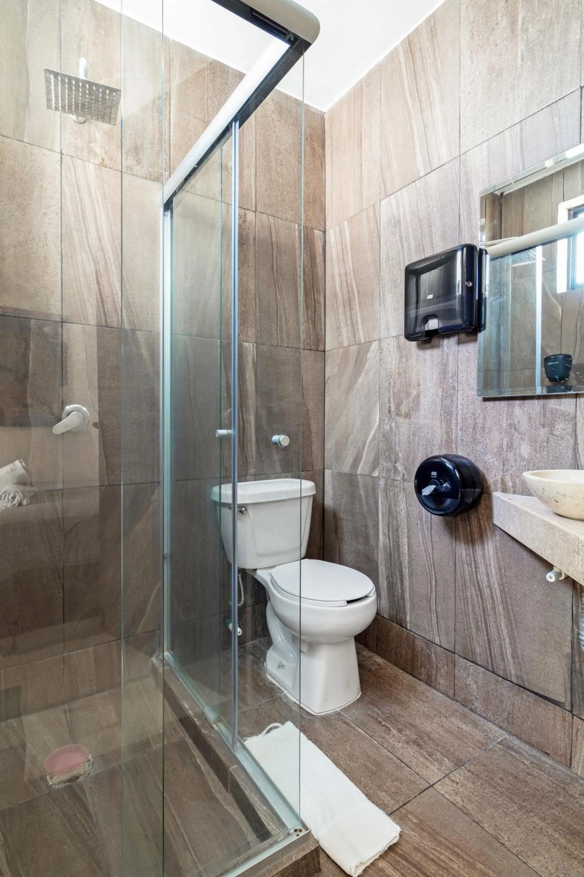 Bathroom in Hotel Tepeyac 402 León Calzada